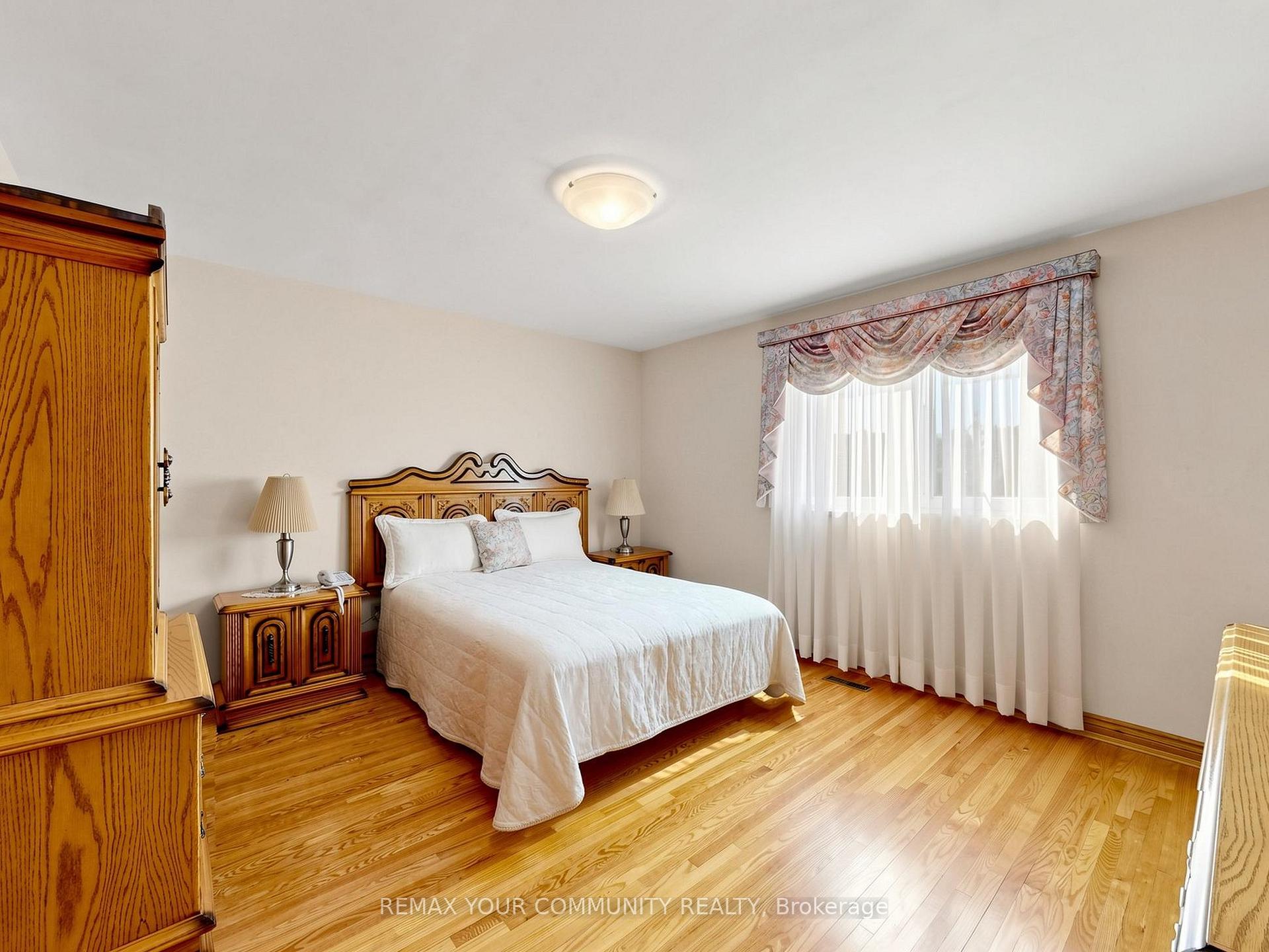 Photo 22 of 35 May Avenue, Richmond Hill, North Richvale — HOMEH