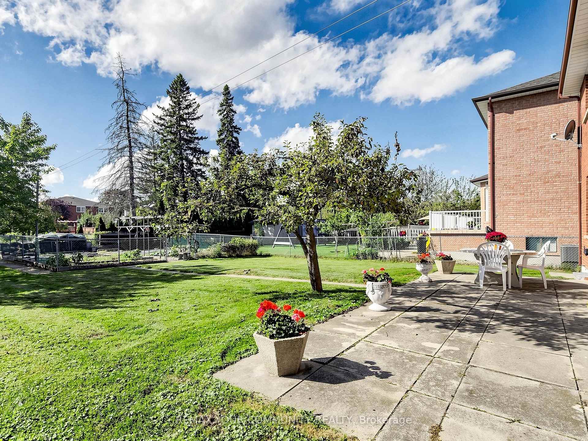 Photo 41 of 35 May Avenue, Richmond Hill, North Richvale — HOMEH