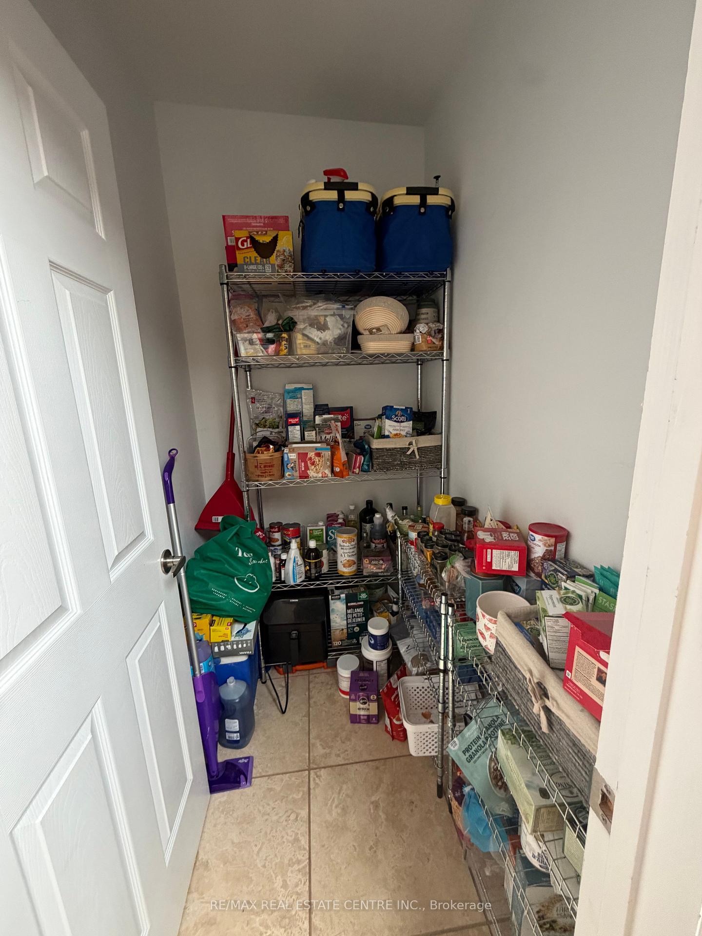 Photo 9 of Unit 3, 167 Broadway, Orangeville — HOMEH