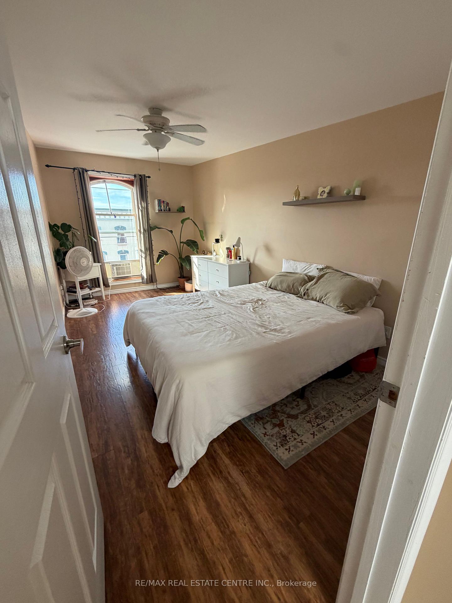 Photo 12 of Unit 3, 167 Broadway, Orangeville — HOMEH