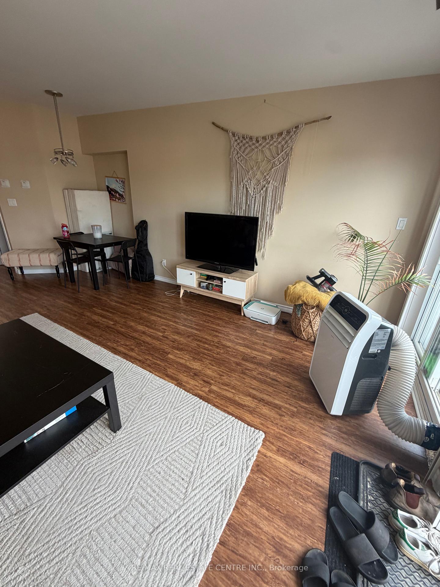 Photo 19 of Unit 3, 167 Broadway, Orangeville — HOMEH