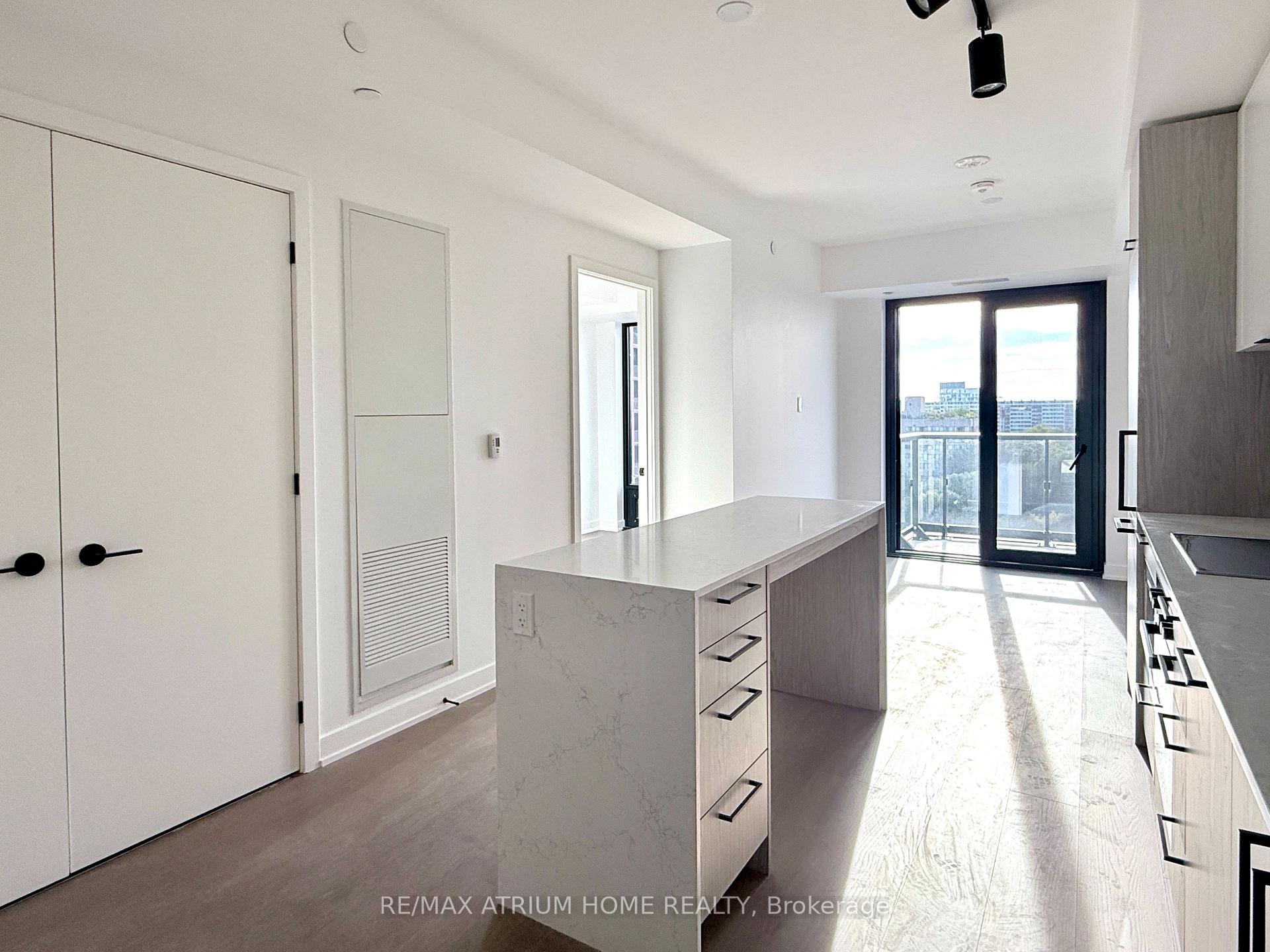 Photo 10 of Unit 1607, 91 Montclair Avenue, Toronto, Forest Hill South — HOMEH