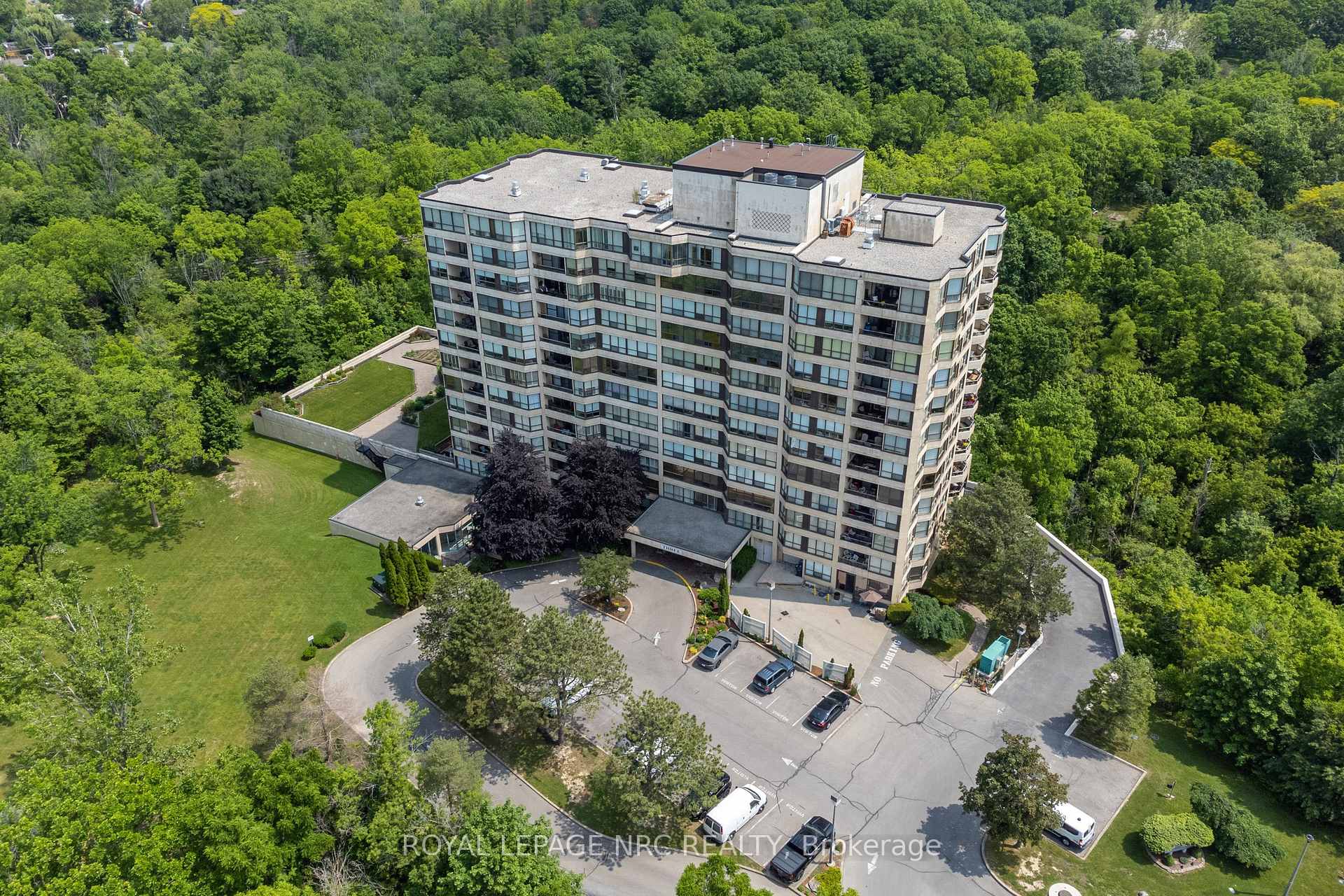 Photo 1 of Unit 404, 3 Towering Hts Boulevard, St. Catharines, Glendale/Glenridge — HOMEH