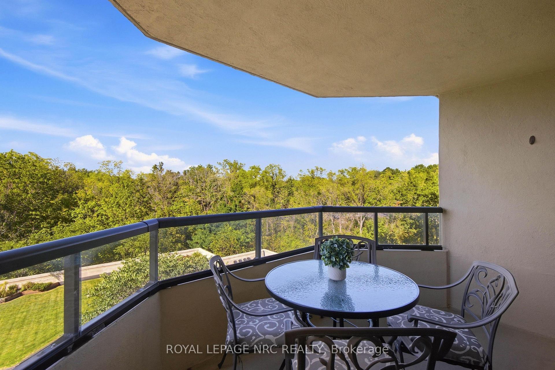 Photo 15 of Unit 404, 3 Towering Hts Boulevard, St. Catharines, Glendale/Glenridge — HOMEH