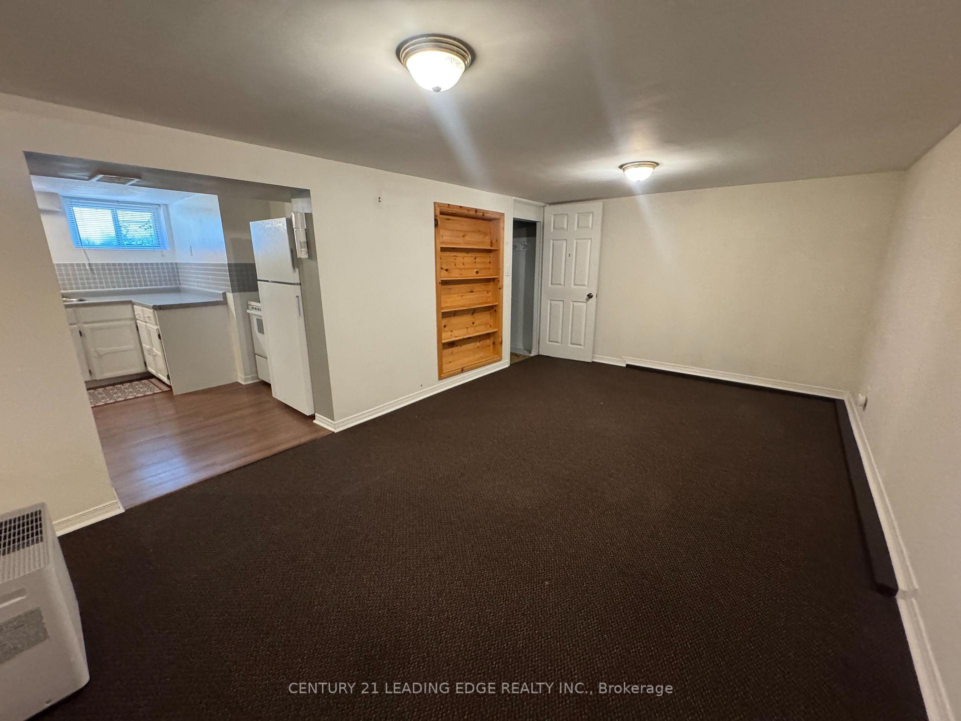 Photo 3 of 293 Oshawa Boulevard N, Oshawa, O'Neill — HOMEH