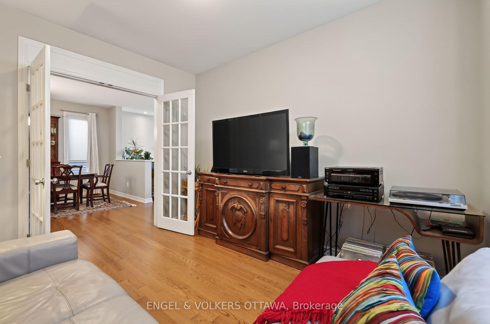 Photo 8 of 715 Bunchberry Way, Ottawa, Blossom Park/Kemp Park/Findlay Creek — HOMEH