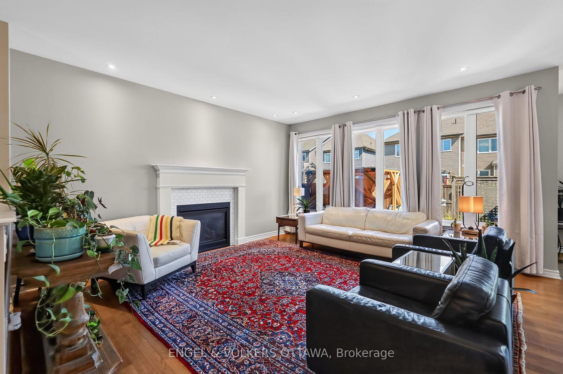 Photo 10 of 715 Bunchberry Way, Ottawa, Blossom Park/Kemp Park/Findlay Creek — HOMEH