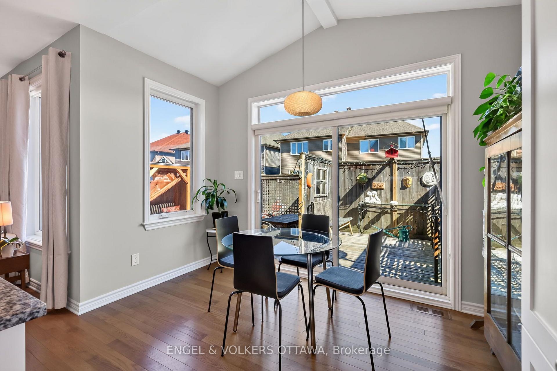Photo 16 of 715 Bunchberry Way, Ottawa, Blossom Park/Kemp Park/Findlay Creek — HOMEH