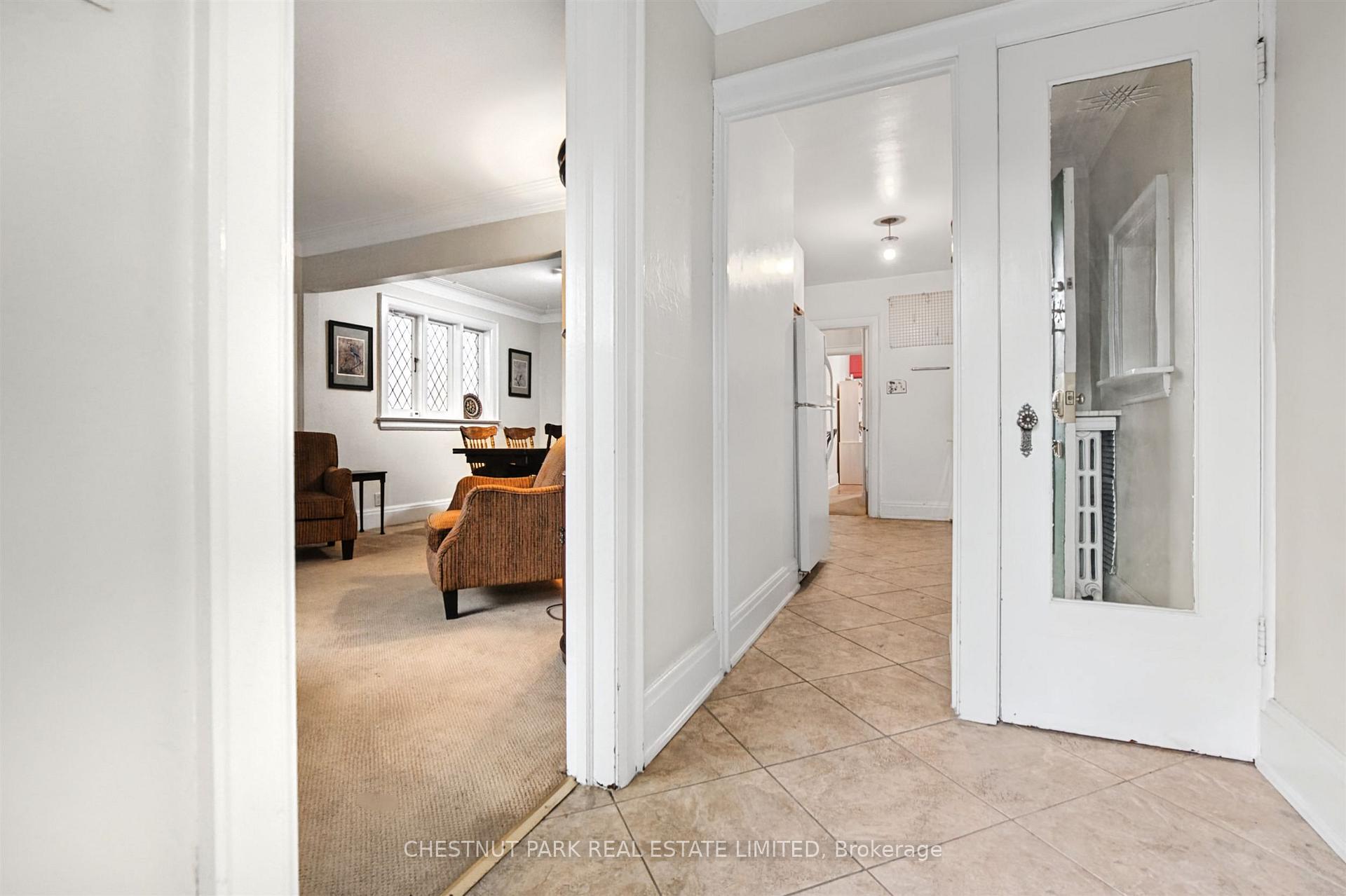 Photo 4 of 336 Fairlawn Avenue, Toronto, Bedford Park-Nortown — HOMEH