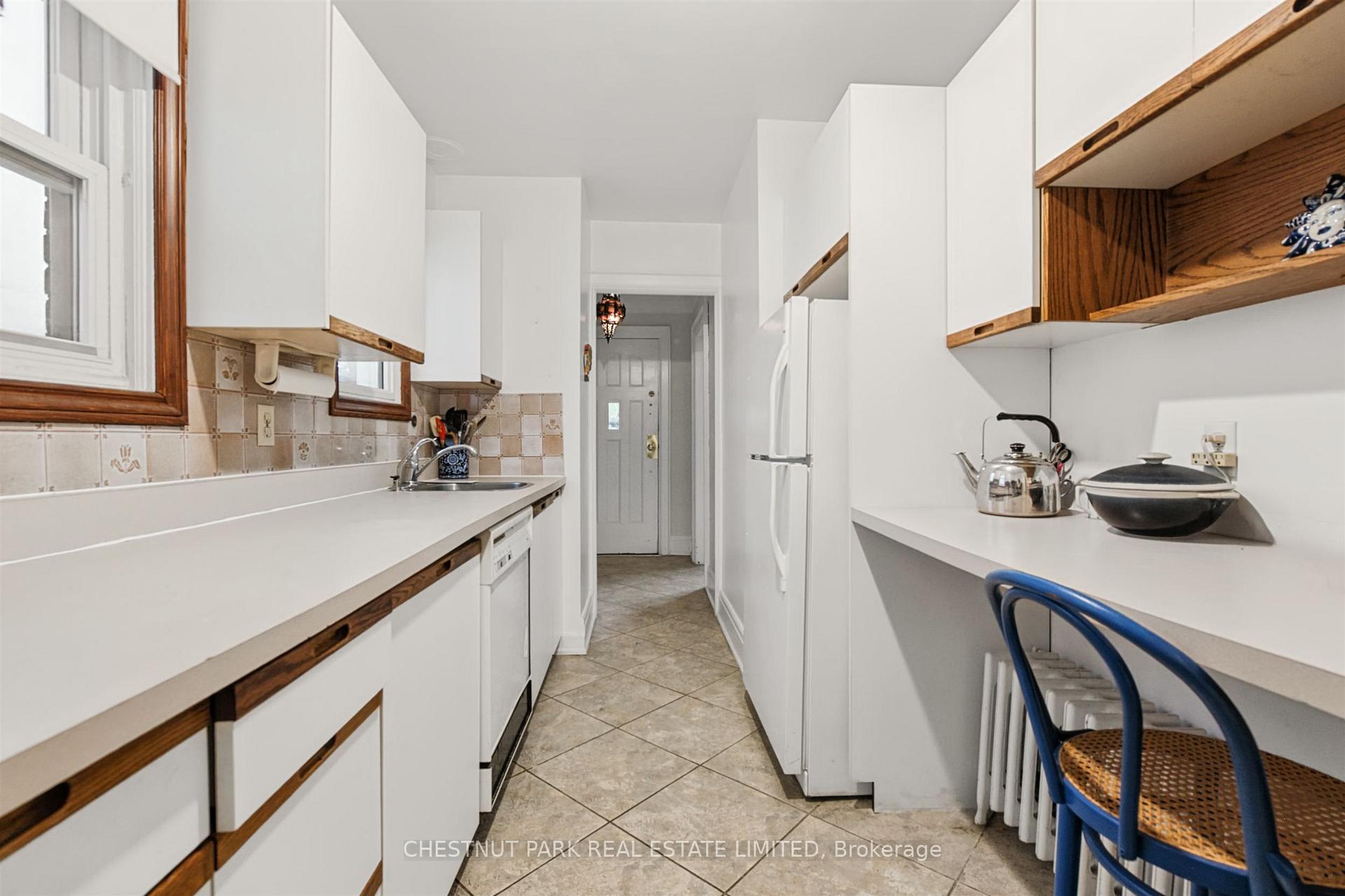 Photo 12 of 336 Fairlawn Avenue, Toronto, Bedford Park-Nortown — HOMEH