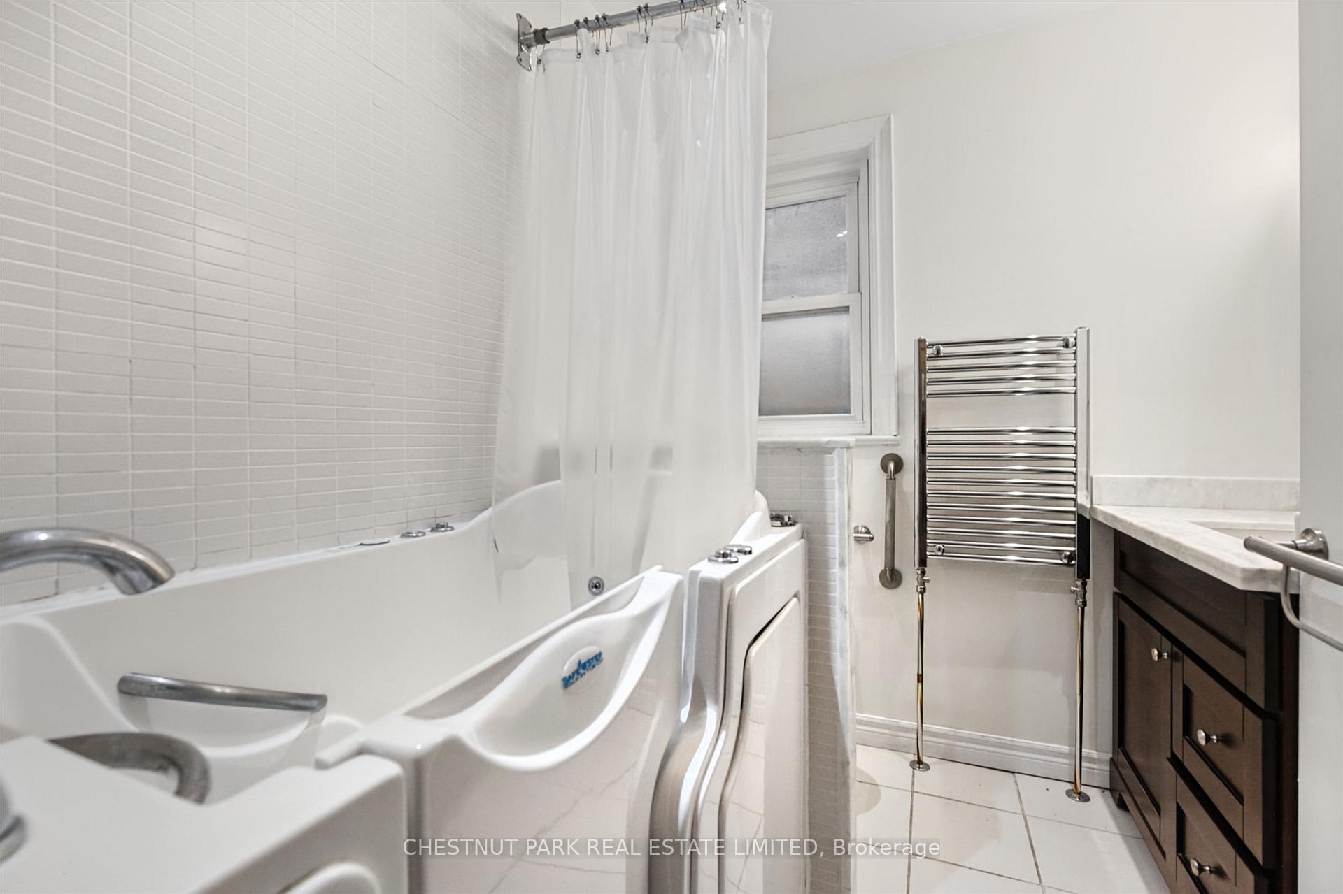Photo 18 of 336 Fairlawn Avenue, Toronto, Bedford Park-Nortown — HOMEH