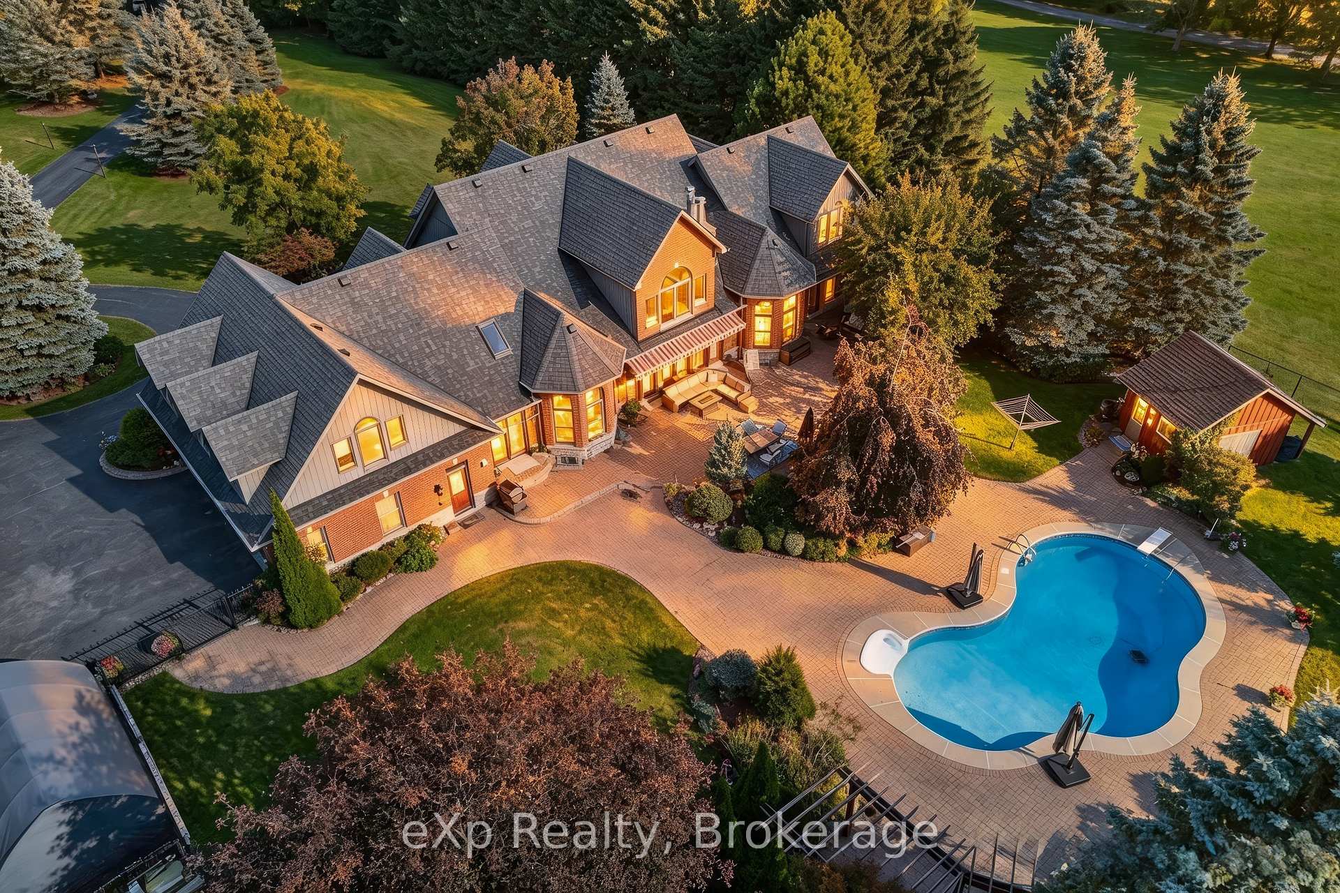 Photo 1 of 7860 Cedarbrook Trail, Whitby, Rural Whitby — HOMEH