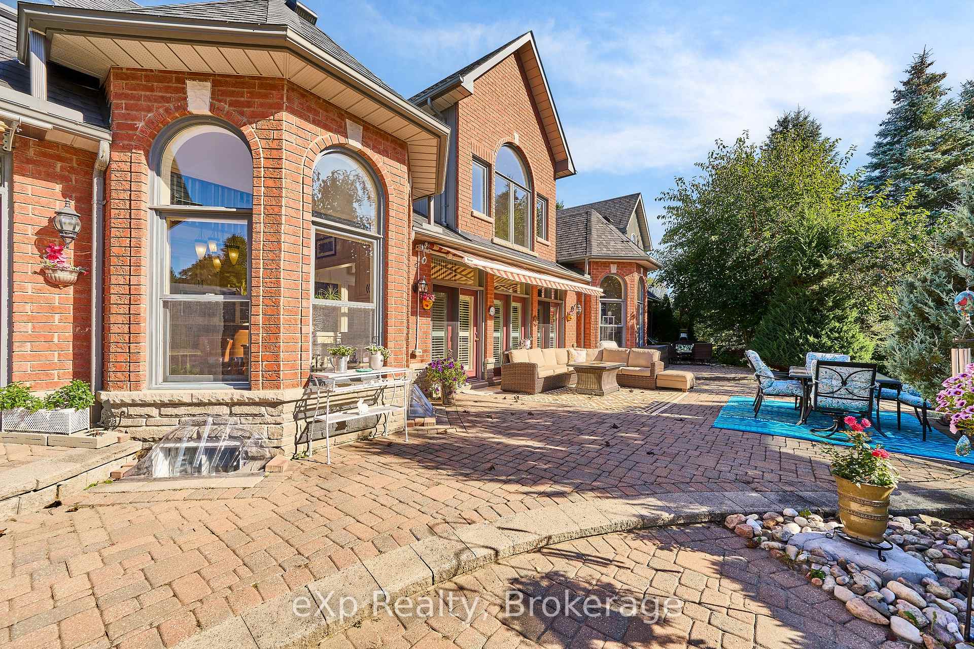 Photo 15 of 7860 Cedarbrook Trail, Whitby, Rural Whitby — HOMEH