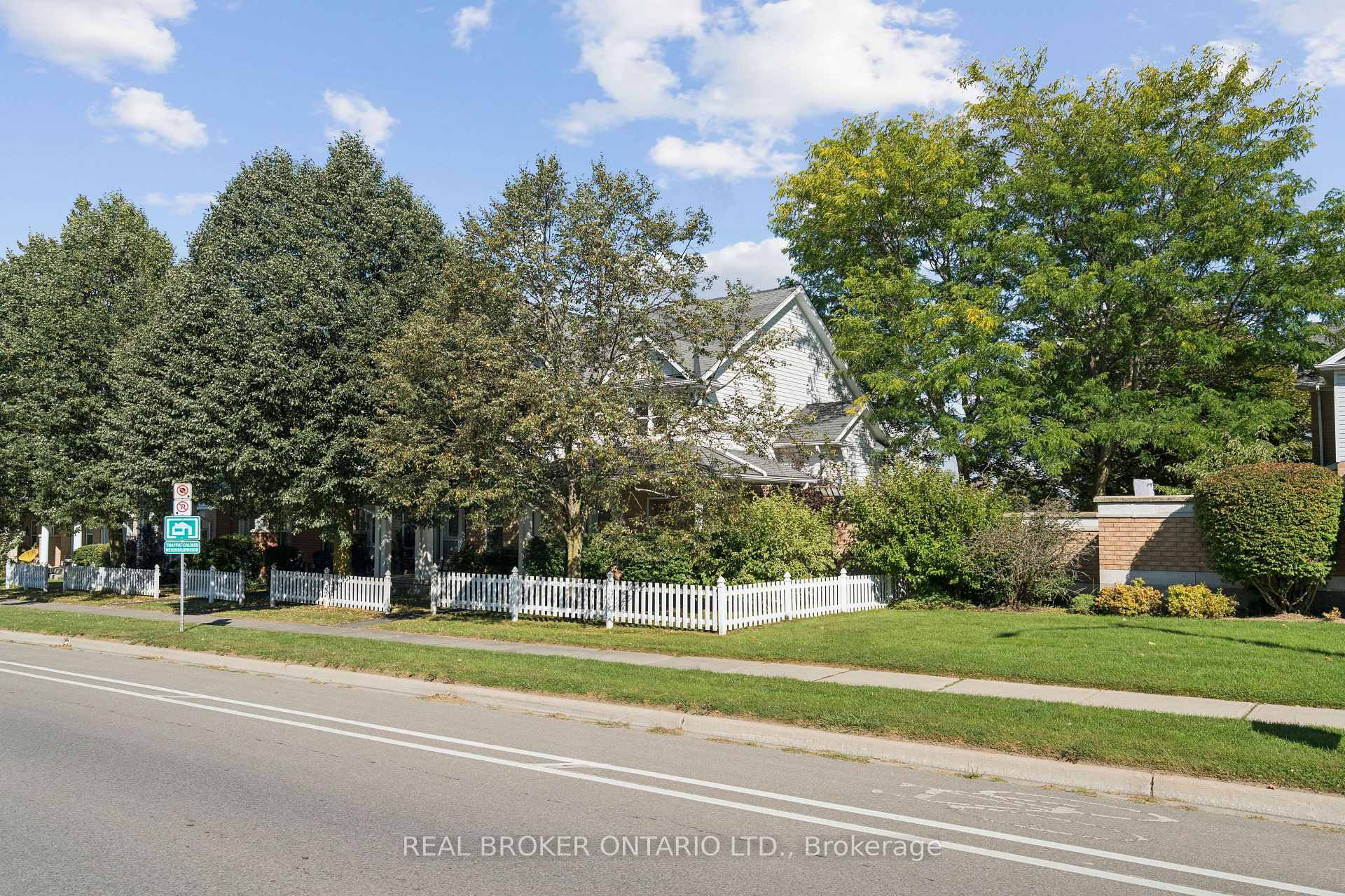 Photo 2 of Unit 53, 426 Grange Road, Guelph, Grange Road — HOMEH