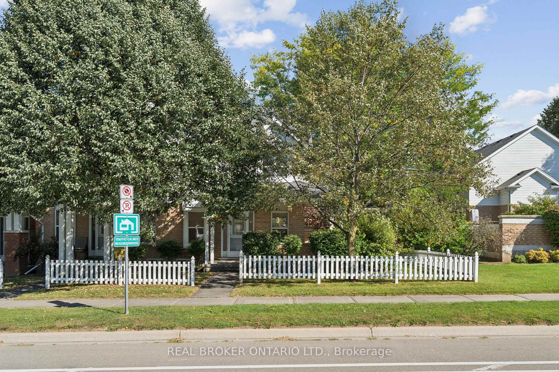 Photo 3 of Unit 53, 426 Grange Road, Guelph, Grange Road — HOMEH