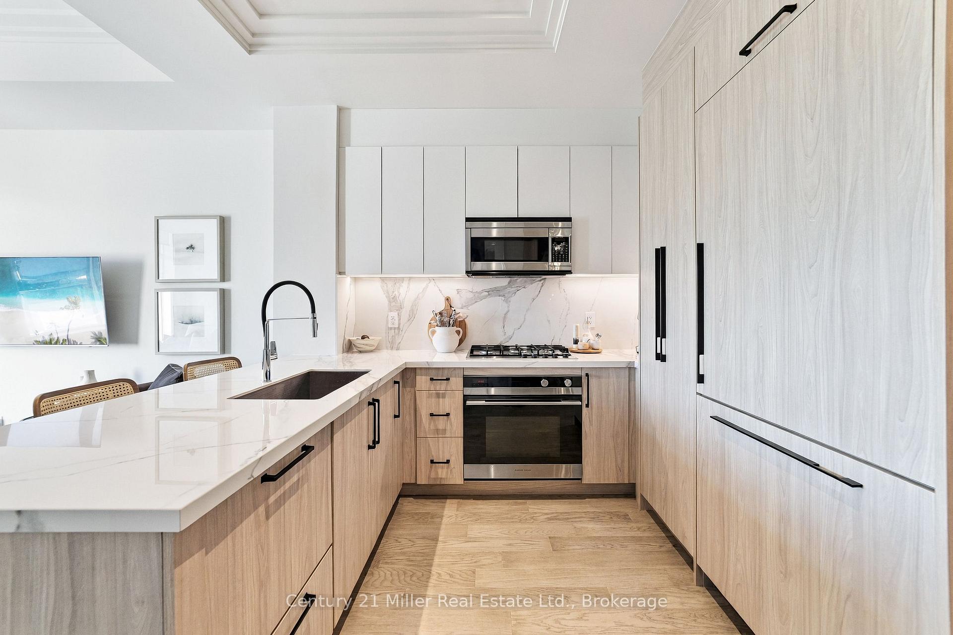 Photo 12 of 123 Maurice Drive, Oakville, Central — HOMEH