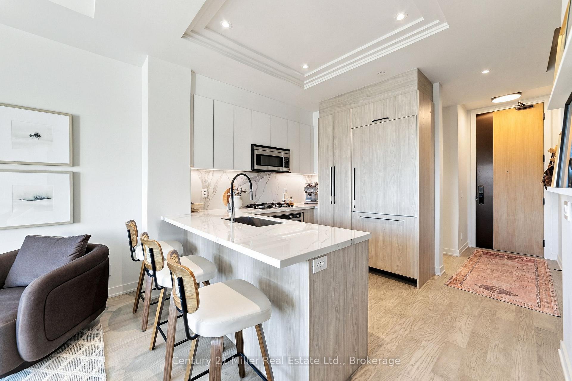 Photo 13 of 123 Maurice Drive, Oakville, Central — HOMEH