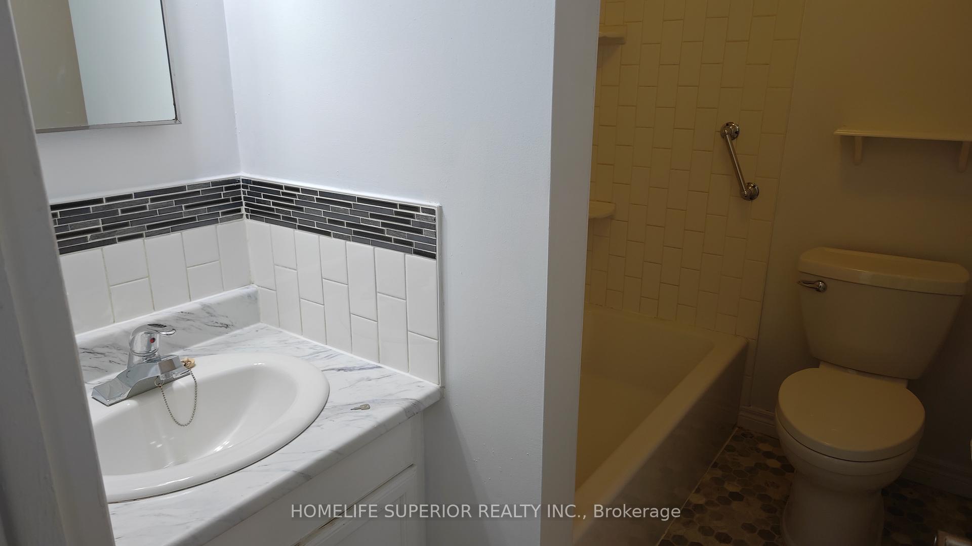 Photo 14 of Unit Upper, 292 Brighton Court, Oshawa, Eastdale — HOMEH