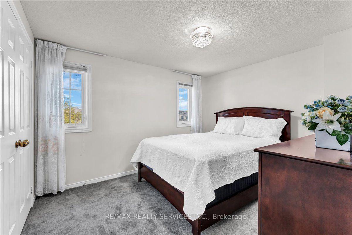 Photo 30 of 7 Duggan Drive, Brampton, Fletcher's West — HOMEH