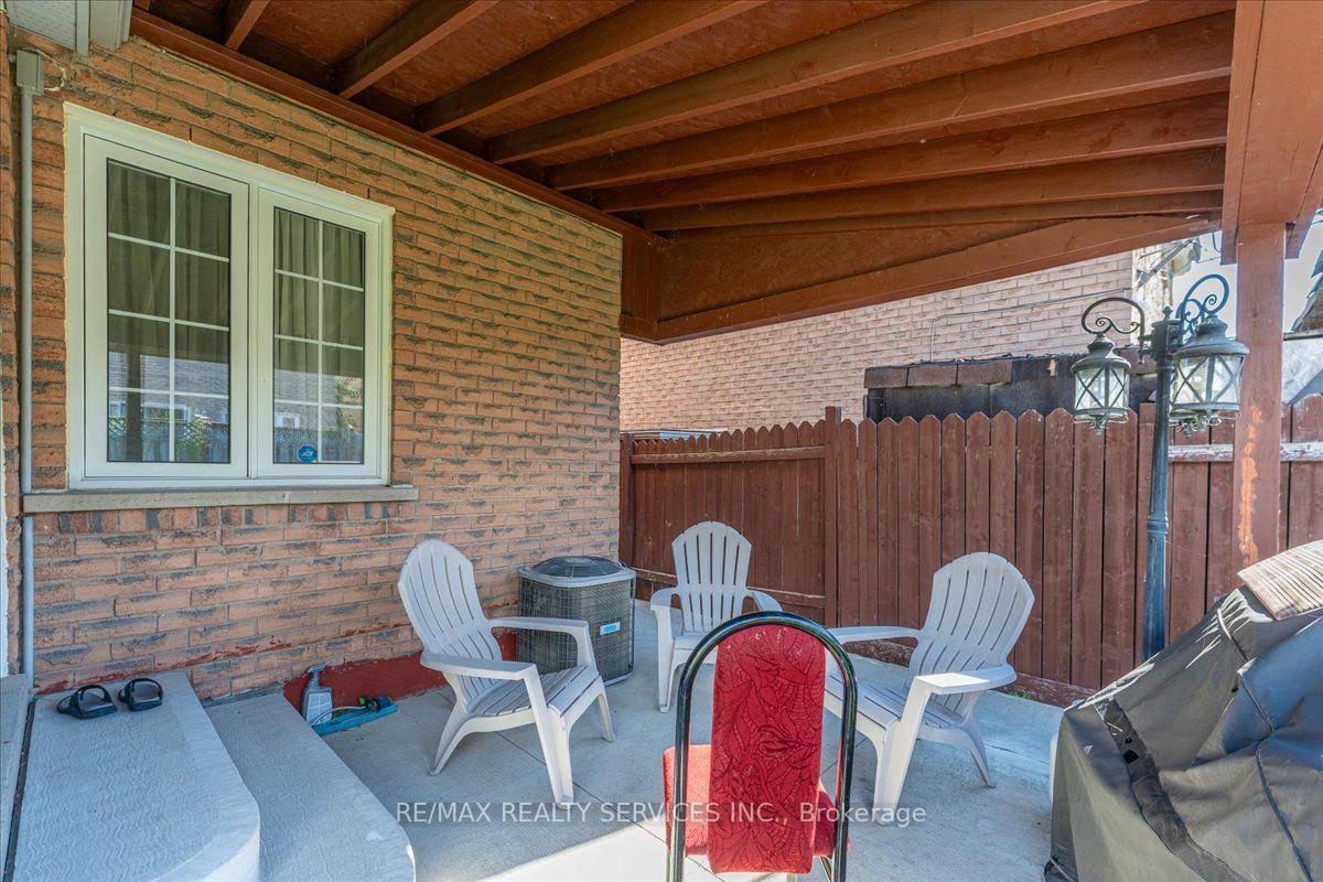 Photo 46 of 7 Duggan Drive, Brampton, Fletcher's West — HOMEH