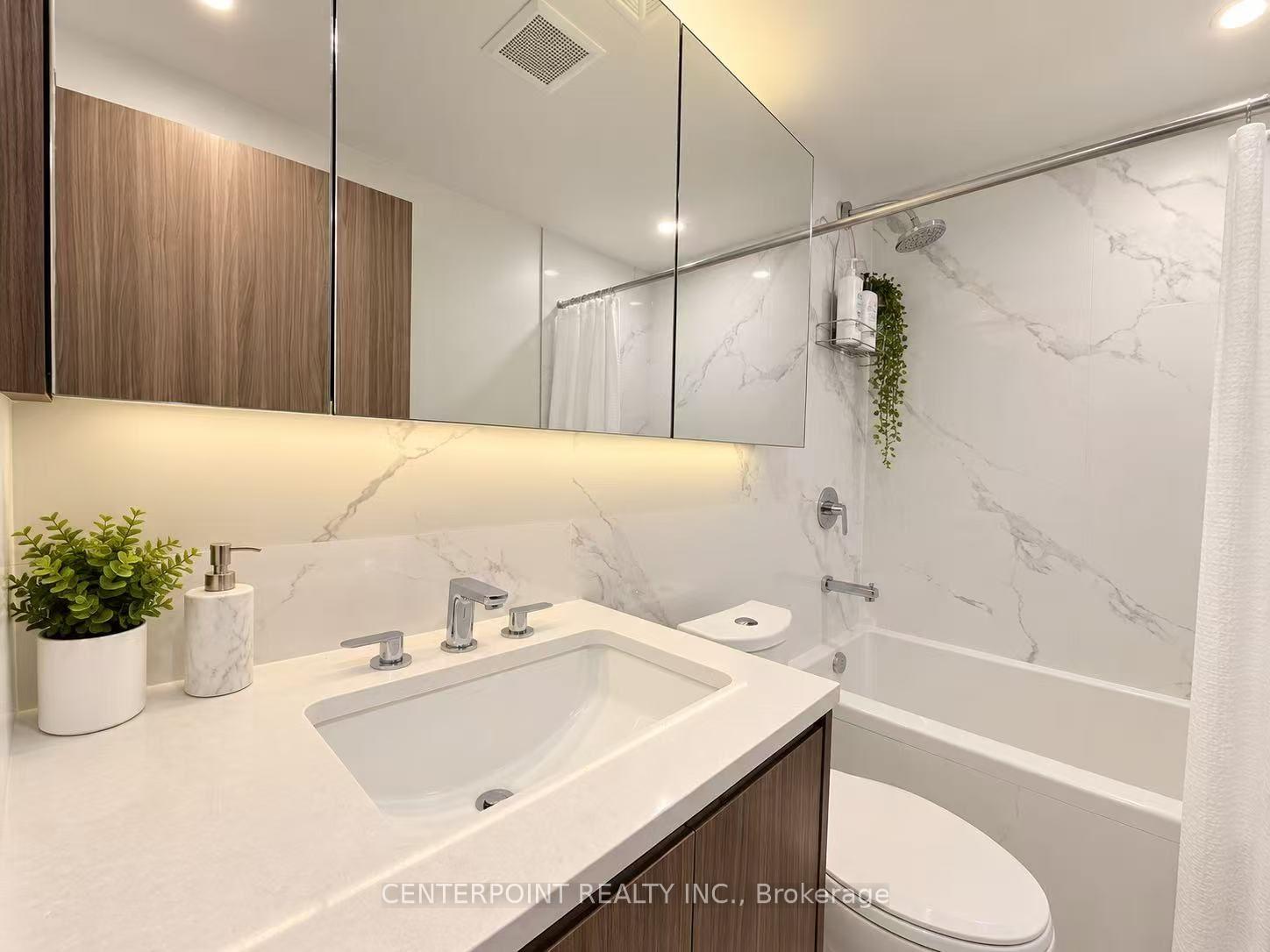 Photo 9 of Unit 2007, 27 Mcmahon Drive, North York, Bayview Village — HOMEH
