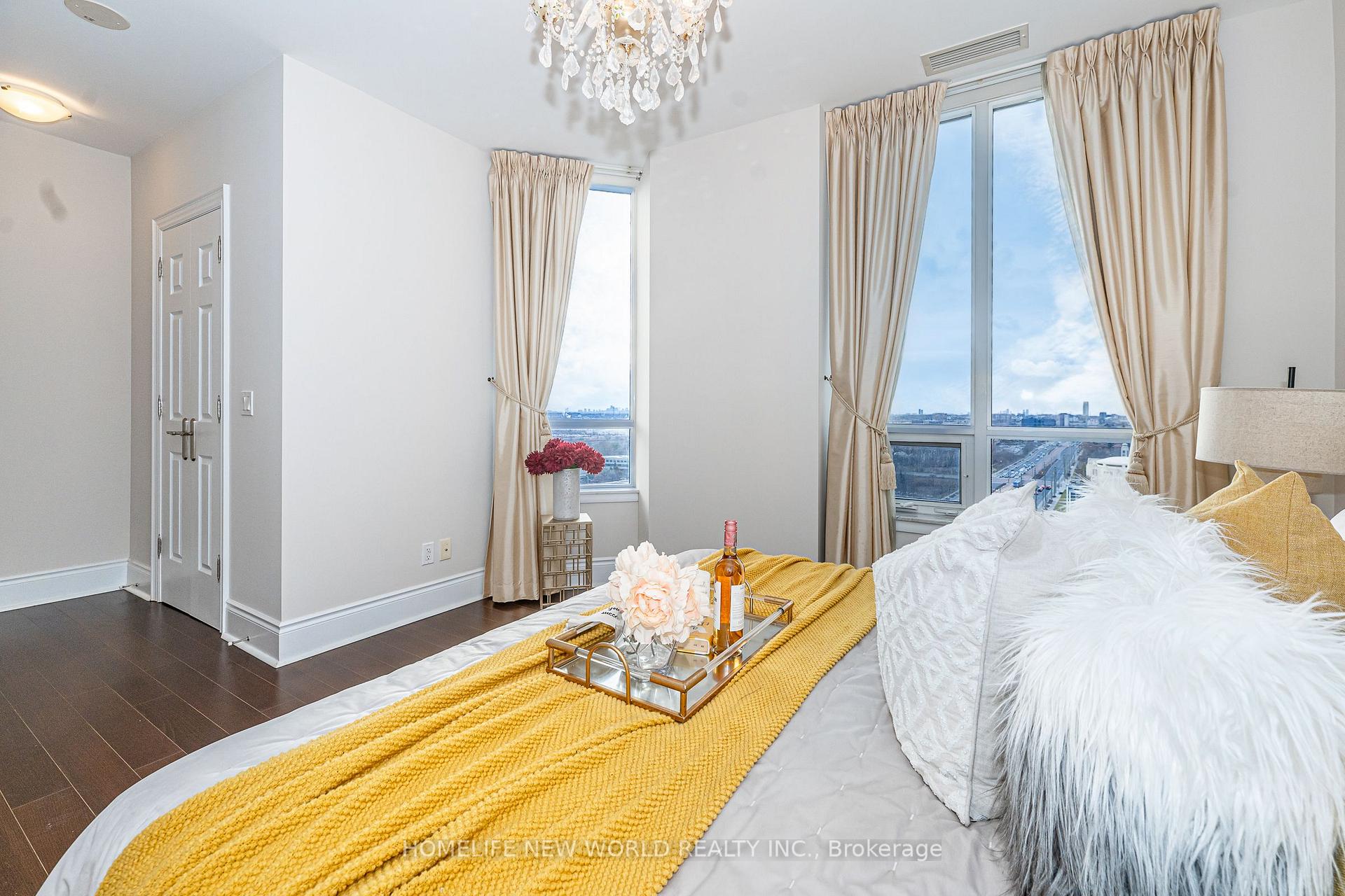 Photo 12 of Unit Ph63, 23 Cox Boulevard, Markham, Unionville — HOMEH