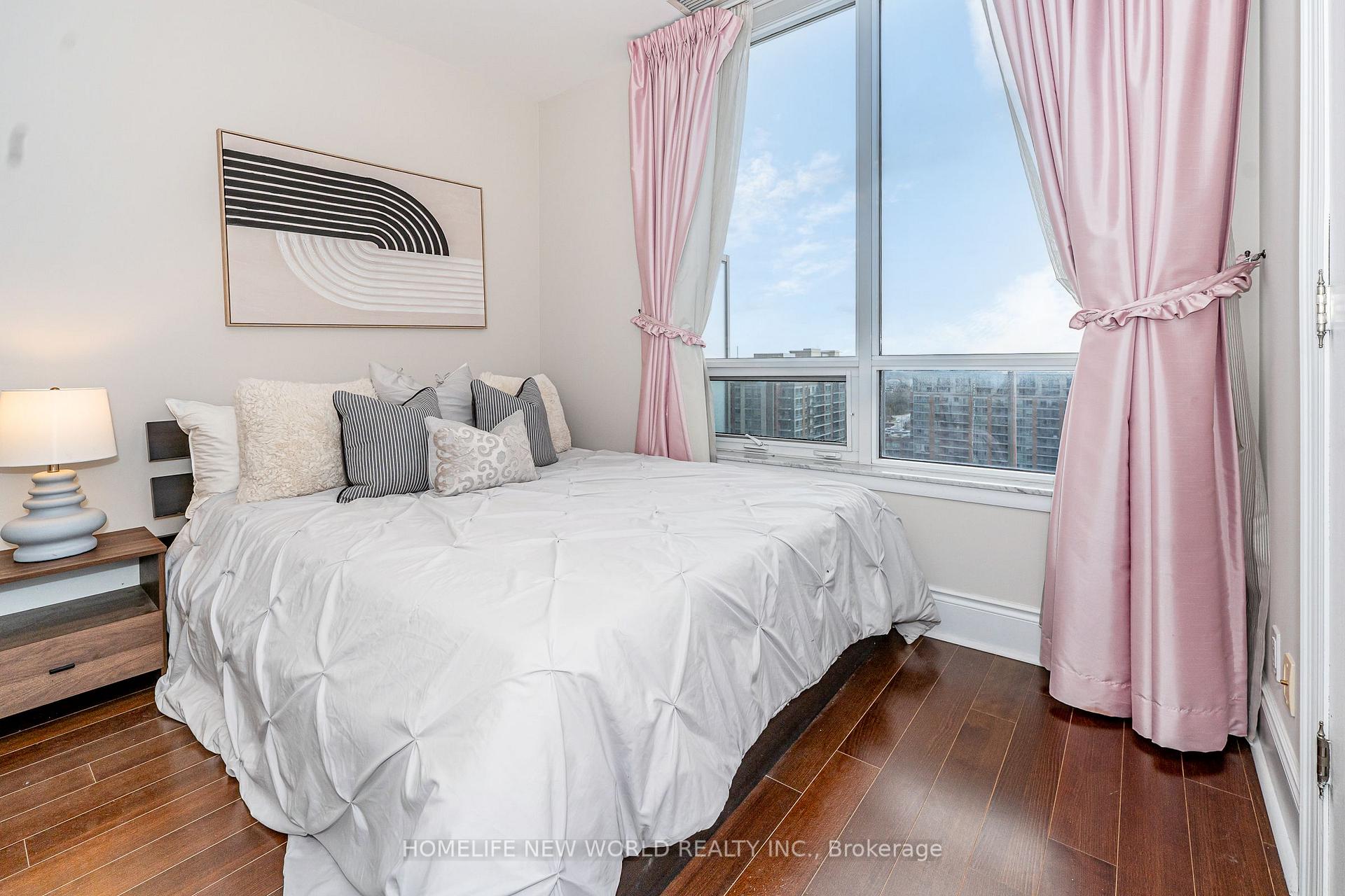 Photo 15 of Unit Ph63, 23 Cox Boulevard, Markham, Unionville — HOMEH