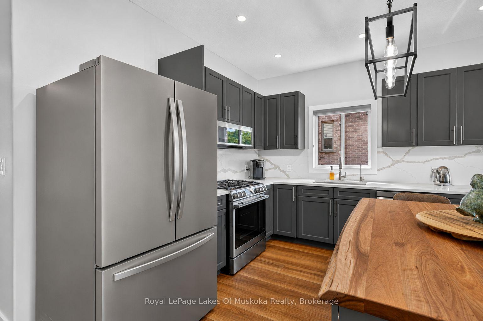Photo 7 of 11 Braeside Crescent, Huntsville, Chaffey — HOMEH