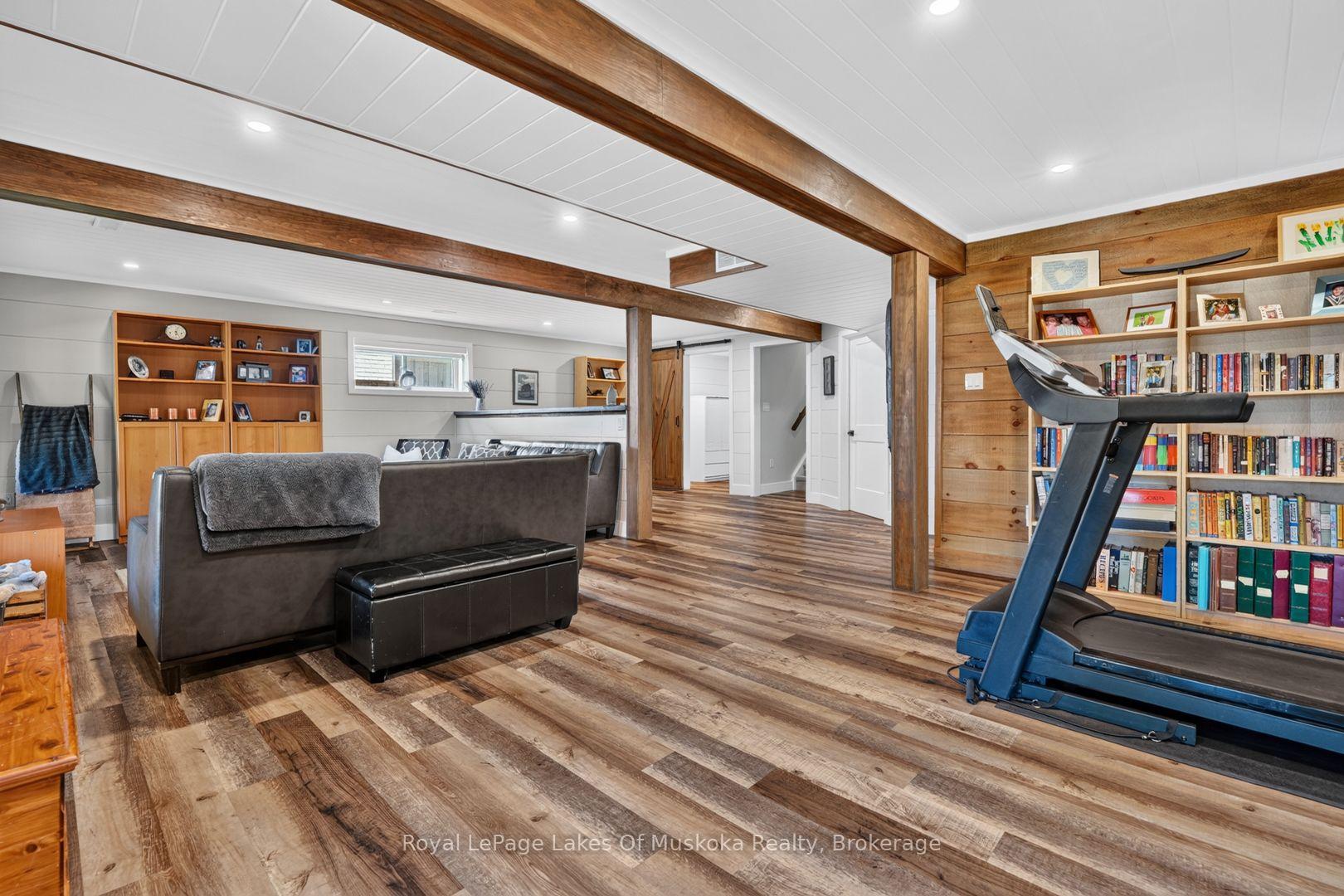 Photo 18 of 11 Braeside Crescent, Huntsville, Chaffey — HOMEH
