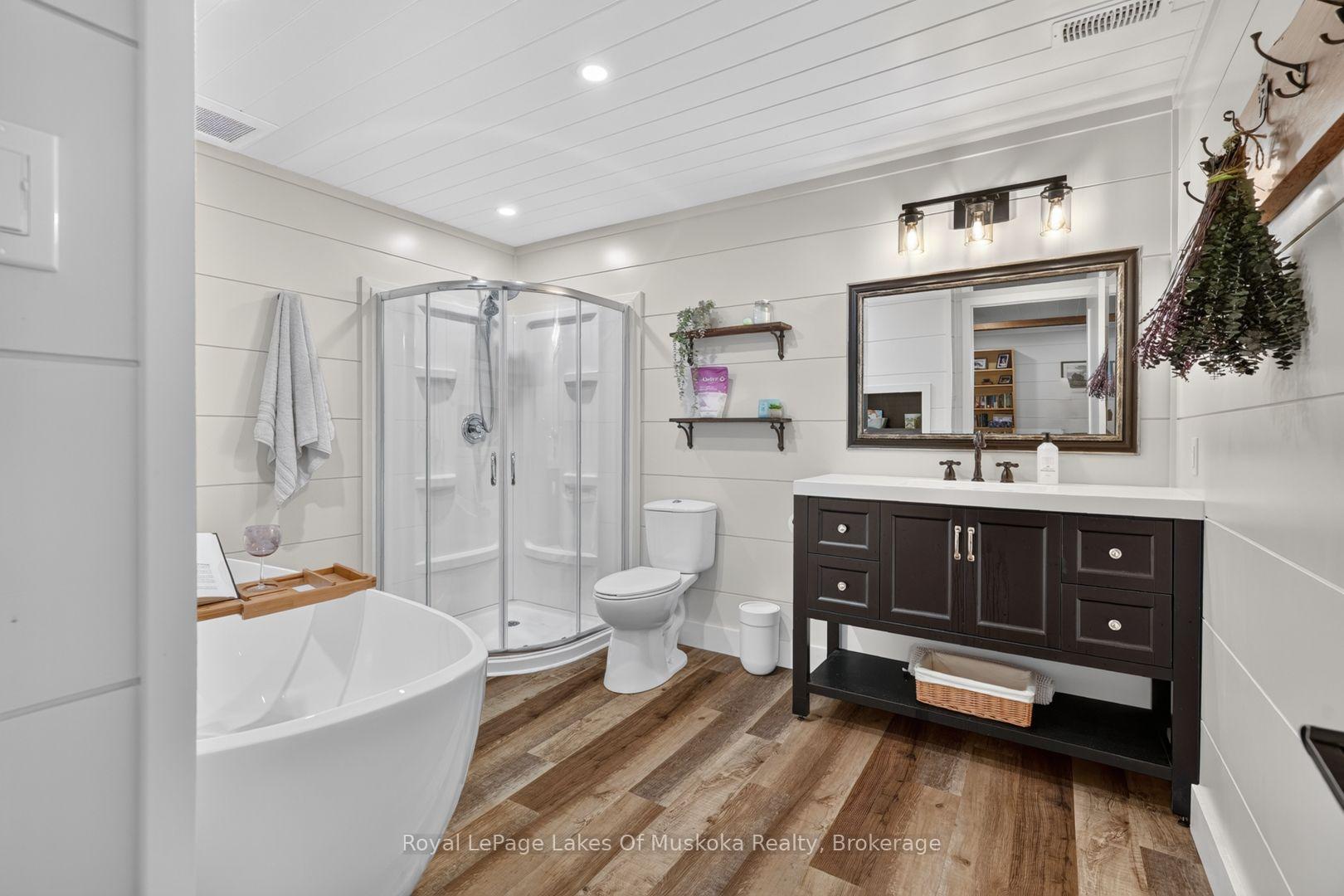 Photo 25 of 11 Braeside Crescent, Huntsville, Chaffey — HOMEH