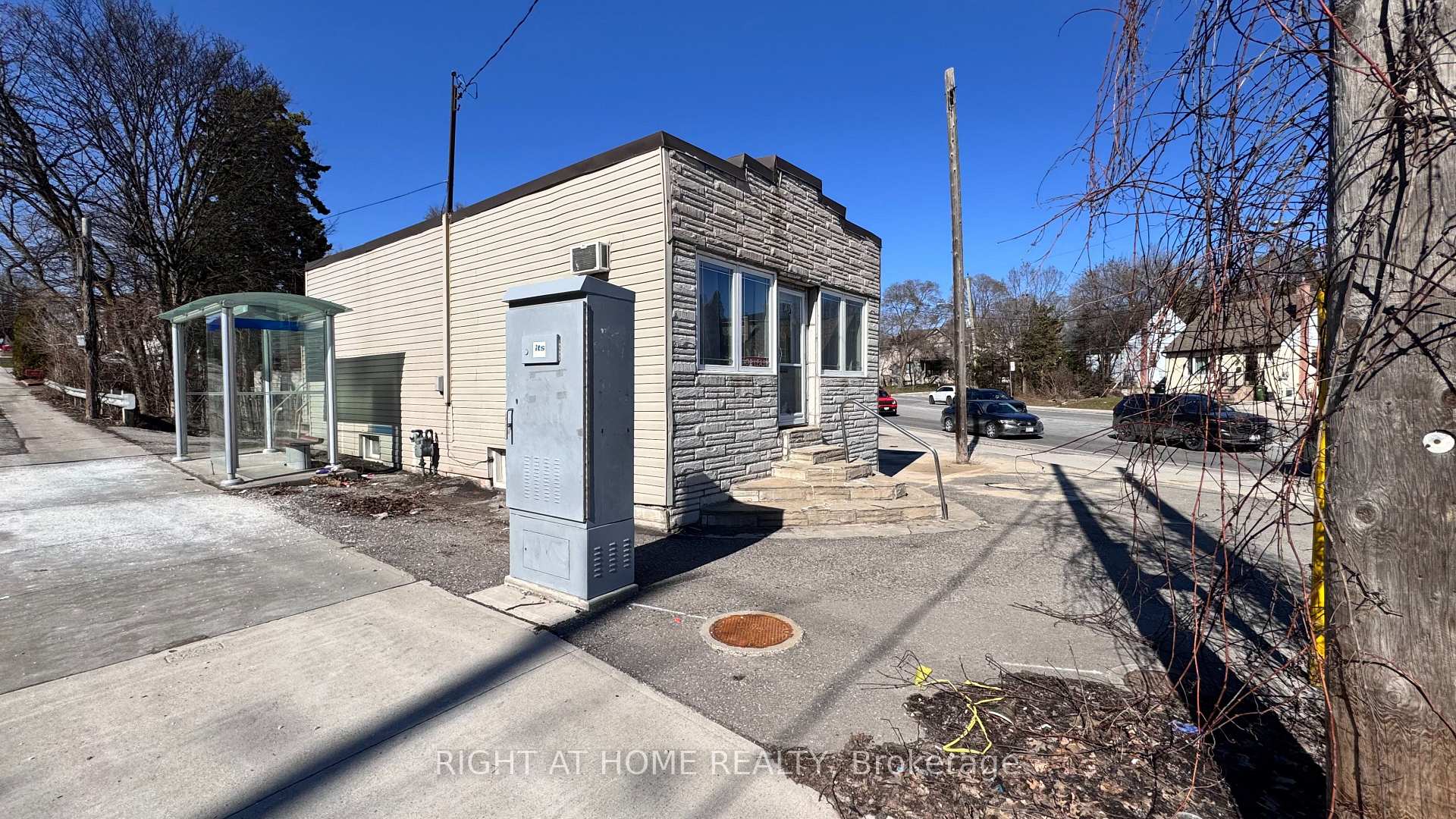 Photo 2 of 104 Danforth Road, Scarborough, Oakridge — HOMEH