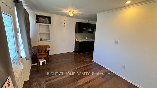 Photo 7 of 104 Danforth Road, Scarborough, Oakridge — HOMEH