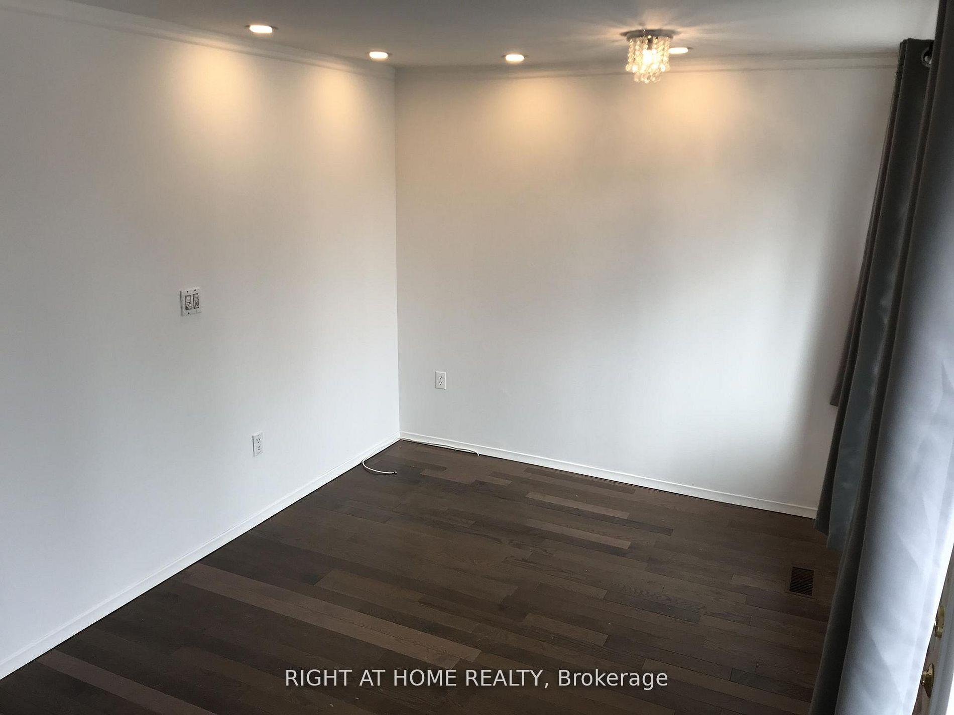 Photo 14 of 104 Danforth Road, Scarborough, Oakridge — HOMEH