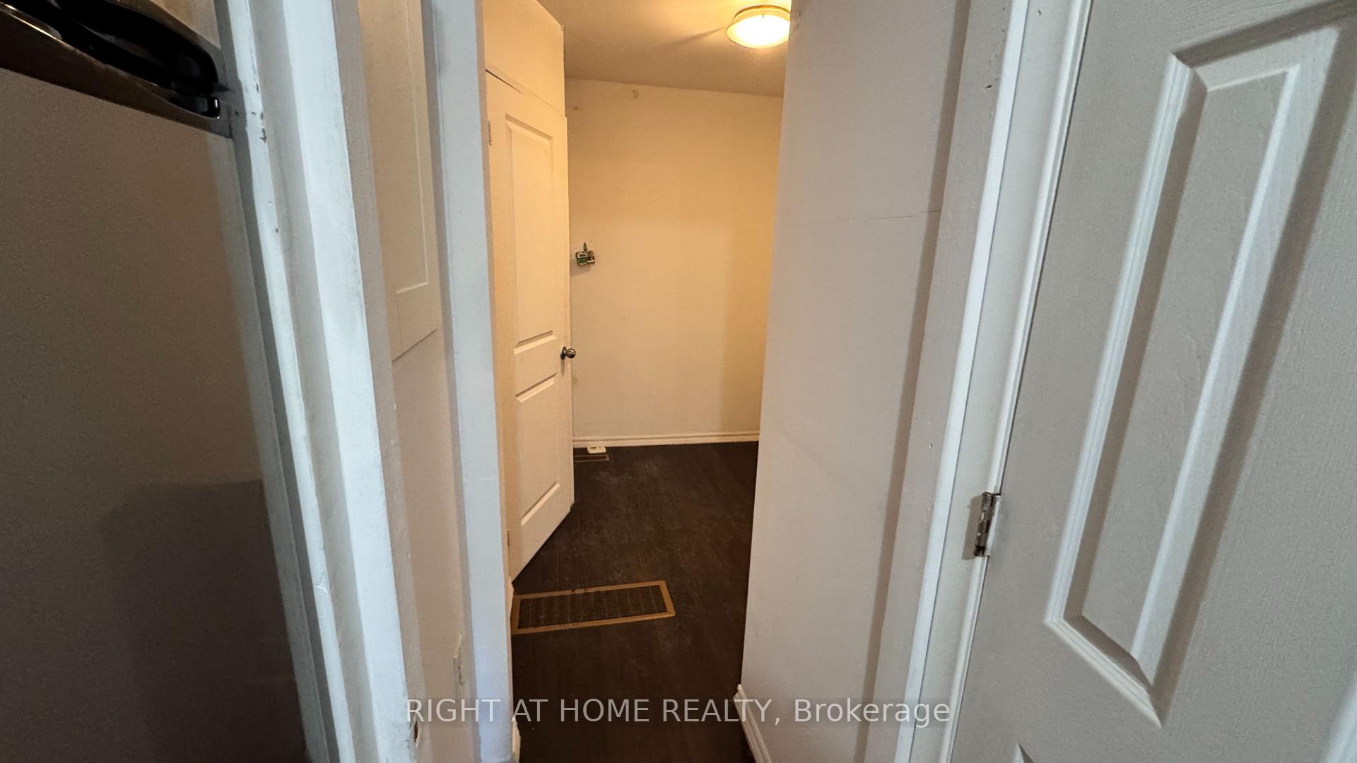 Photo 15 of 104 Danforth Road, Scarborough, Oakridge — HOMEH