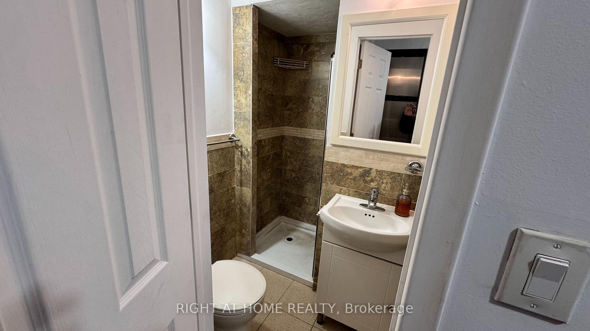 Photo 17 of 104 Danforth Road, Scarborough, Oakridge — HOMEH