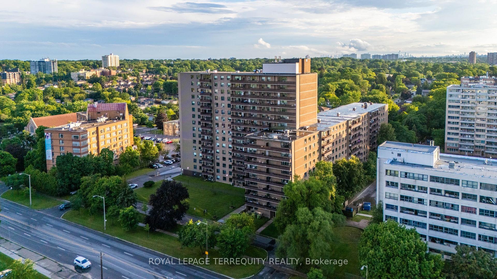 Photo 36 of Unit 816, 180 Markham Road, Scarborough, Scarborough Village — HOMEH