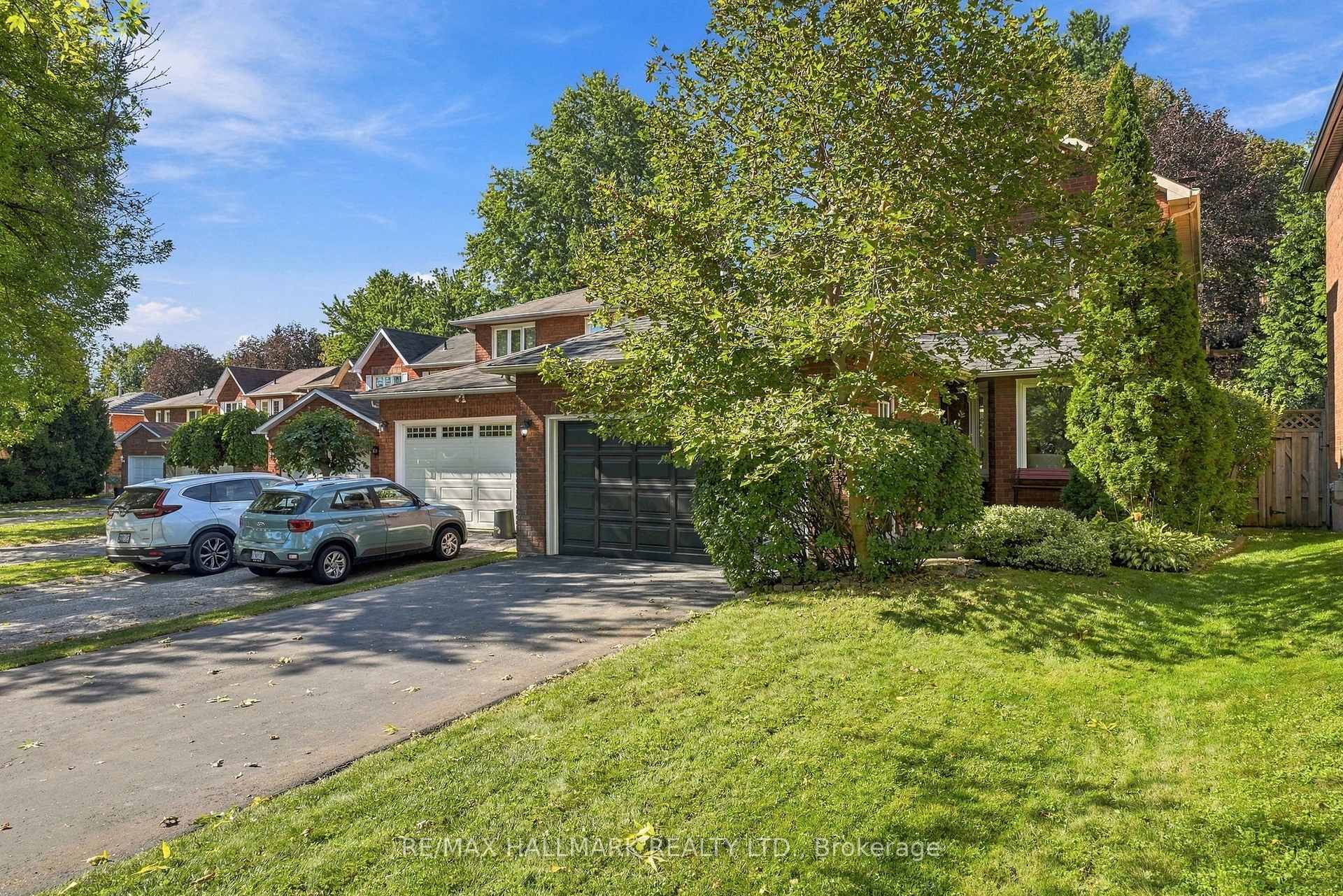 Photo 4 of 89 Crawford Rose Drive, Aurora, Aurora Heights — HOMEH