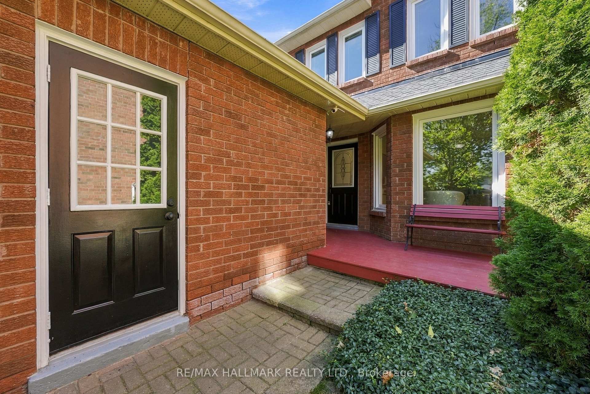 Photo 5 of 89 Crawford Rose Drive, Aurora, Aurora Heights — HOMEH