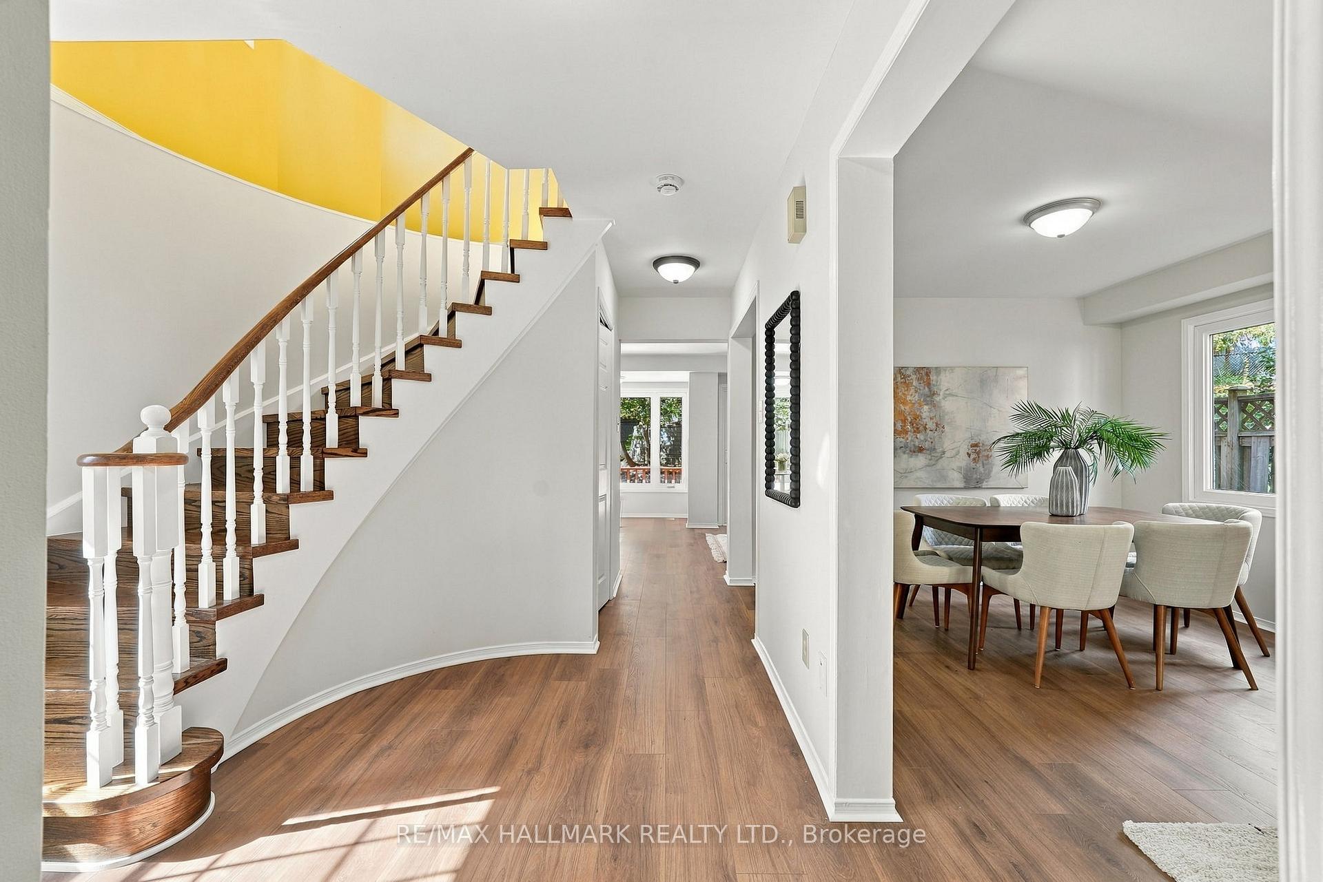 Photo 8 of 89 Crawford Rose Drive, Aurora, Aurora Heights — HOMEH