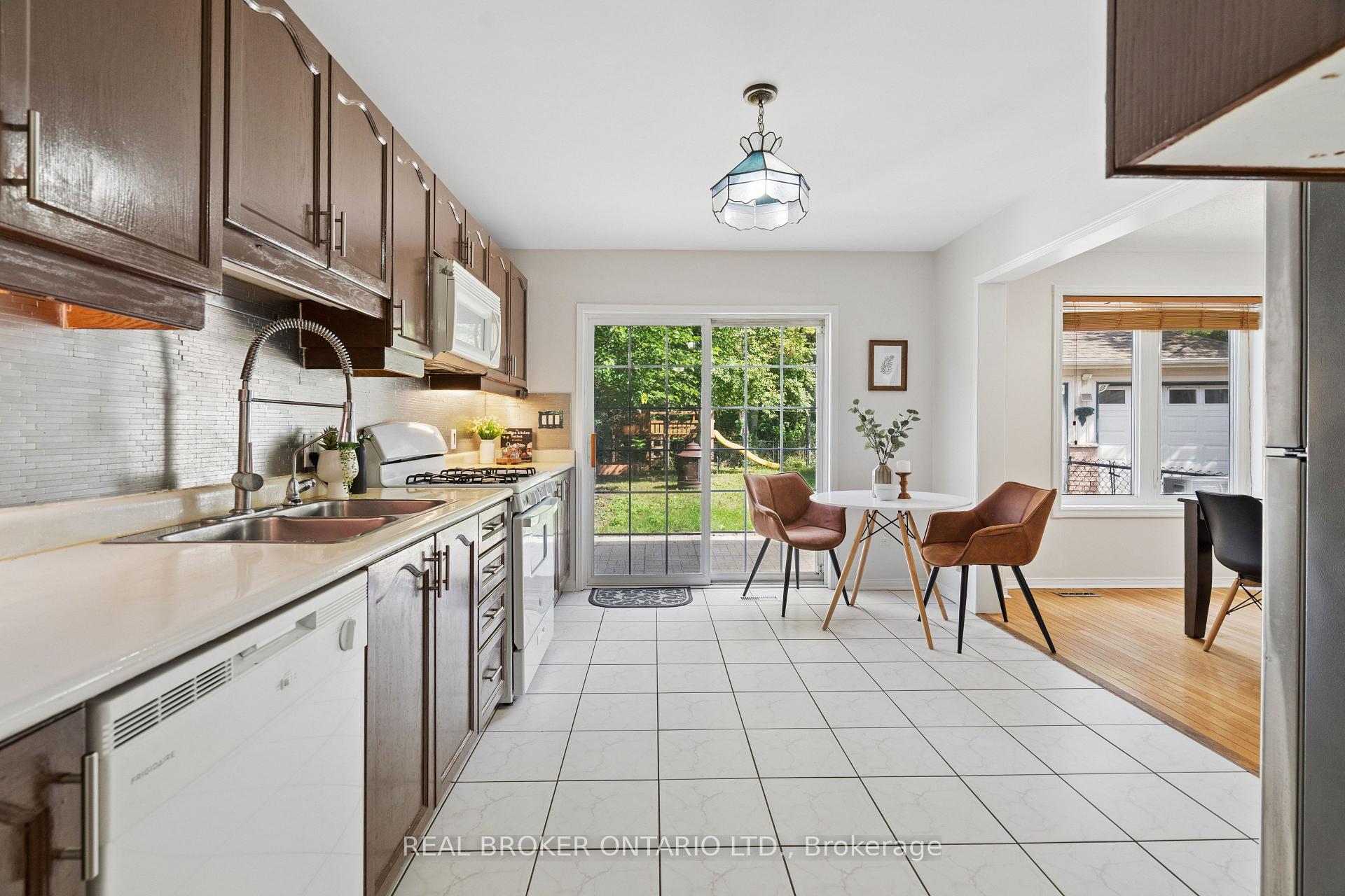 Photo 10 of 167 Academy Place, Guelph/Eramosa, Rockwood — HOMEH