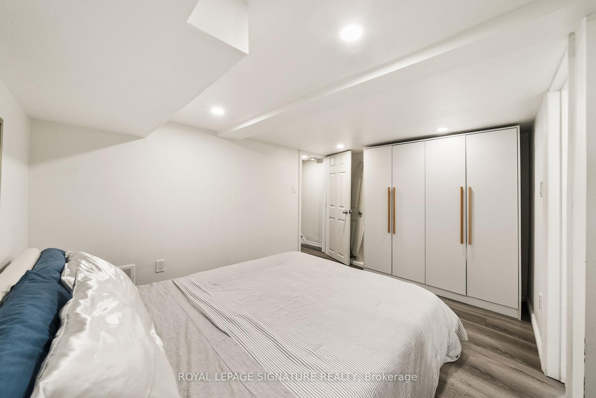 Photo 22 of 122 Duvernet Avenue, Toronto, East End-Danforth — HOMEH