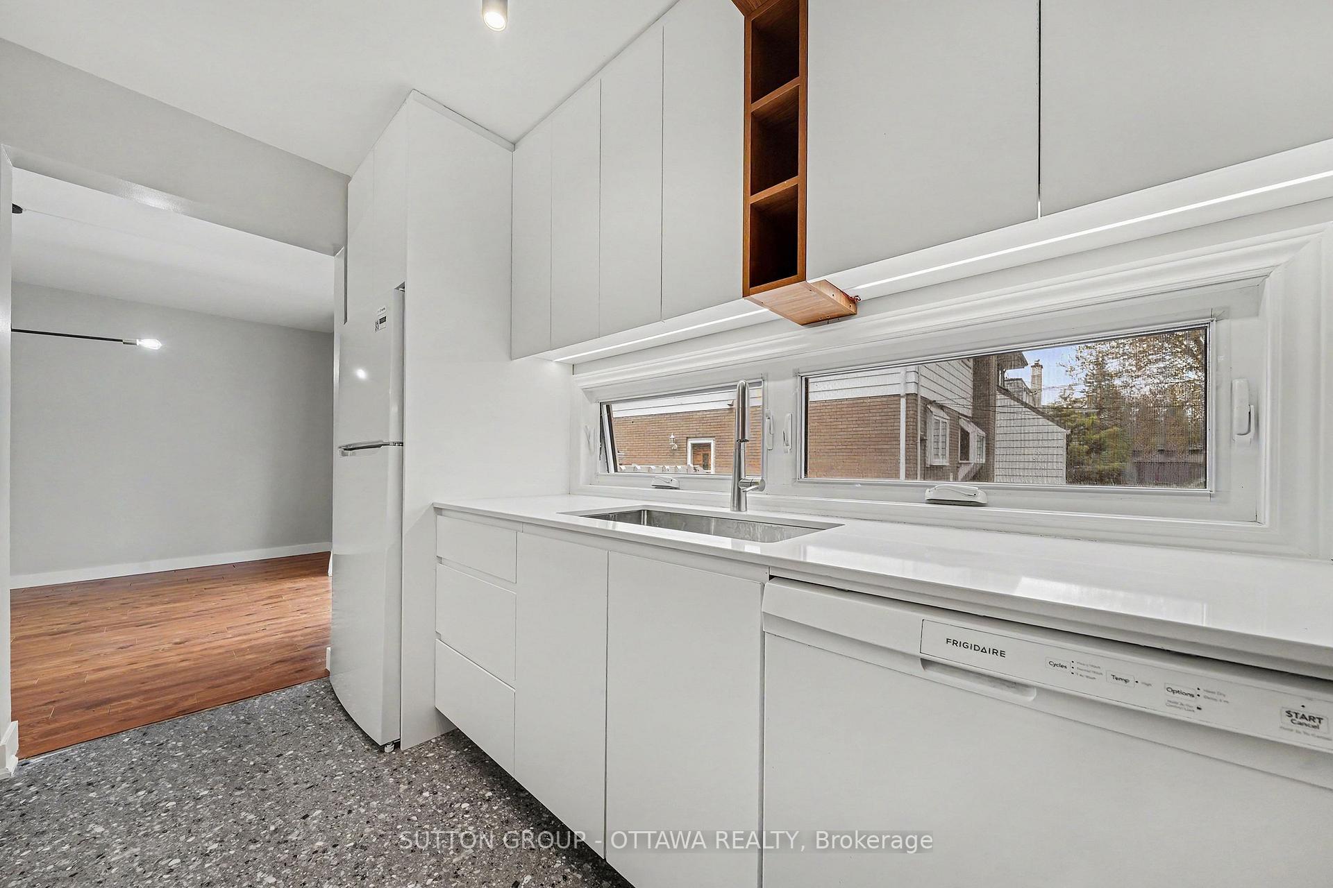Photo 9 of 73 Scrivens Street, Ottawa, Britannia — HOMEH