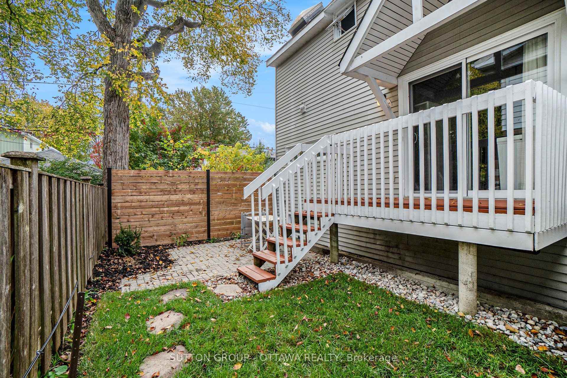 Photo 10 of 73 Scrivens Street, Ottawa, Britannia — HOMEH