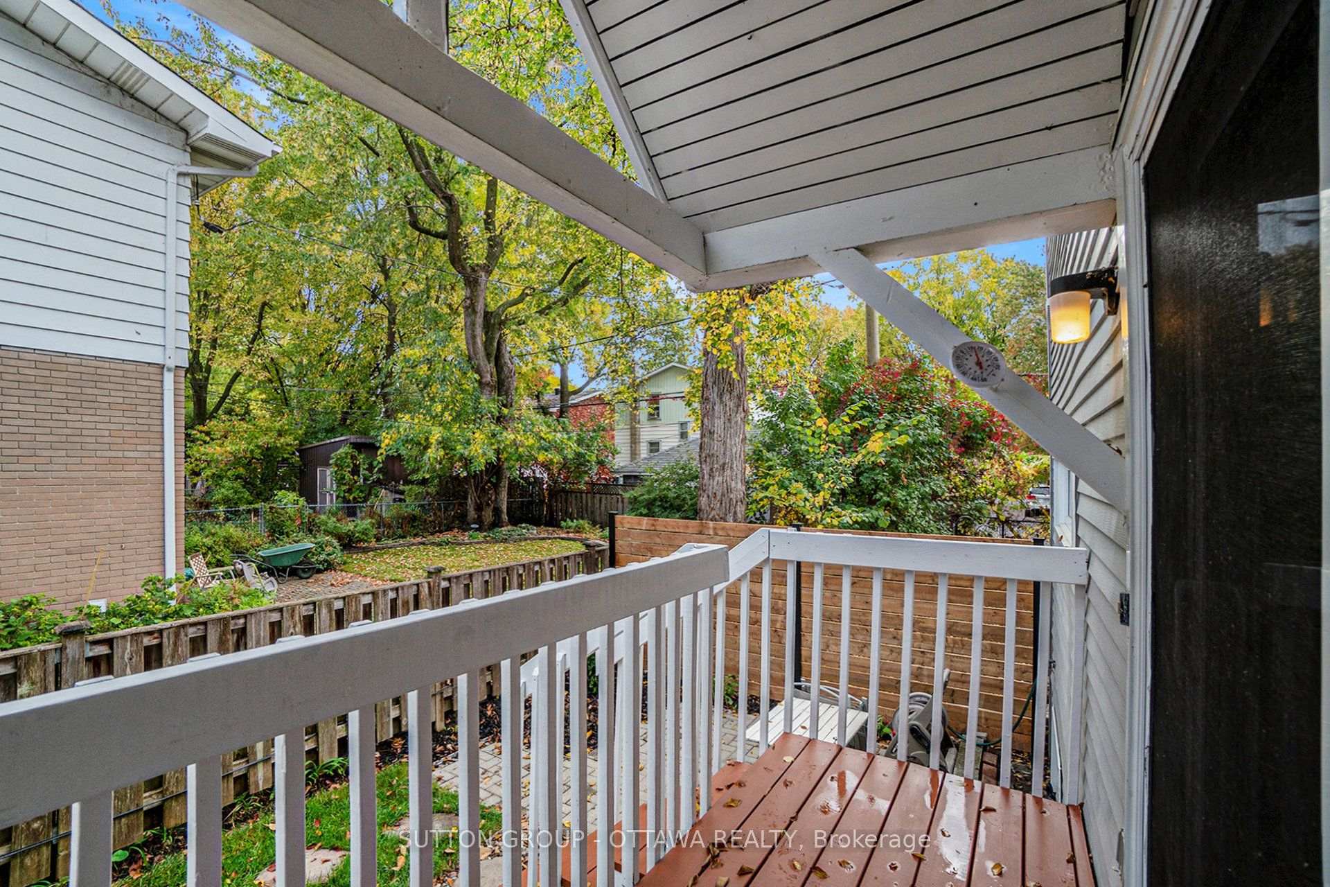 Photo 11 of 73 Scrivens Street, Ottawa, Britannia — HOMEH