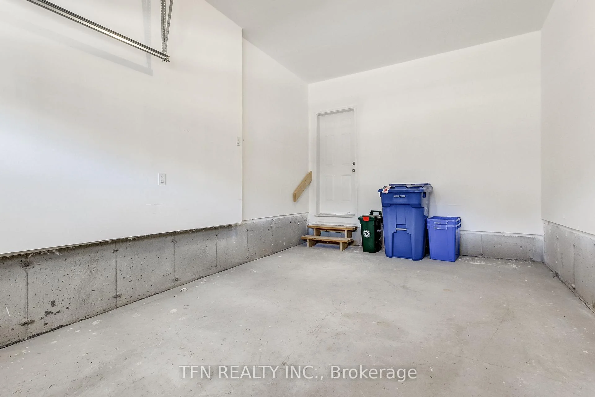Photo 7 of 86 McGill Avenue, Erin — HOMEH
