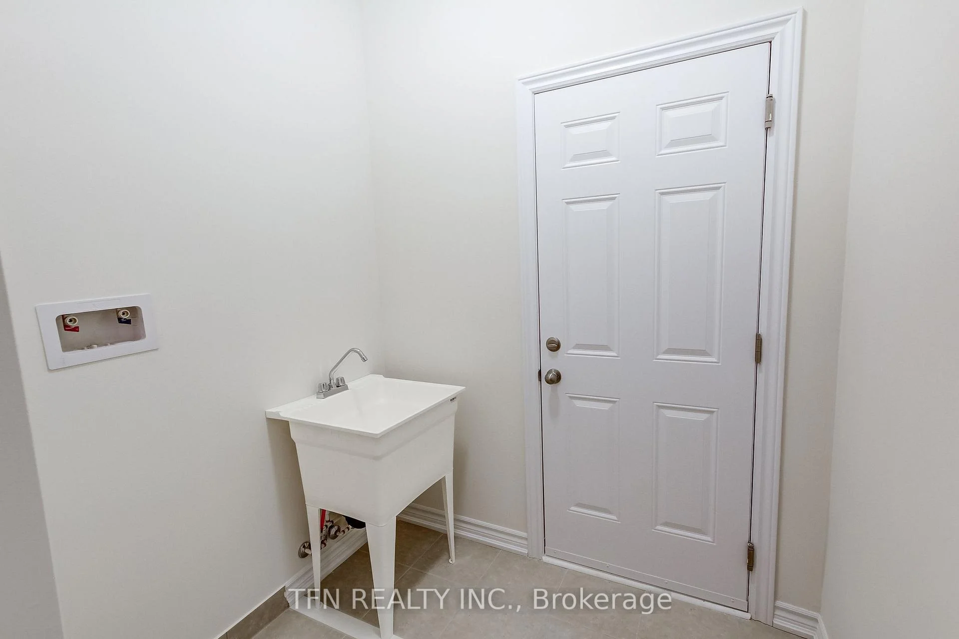 Photo 25 of 86 McGill Avenue, Erin — HOMEH