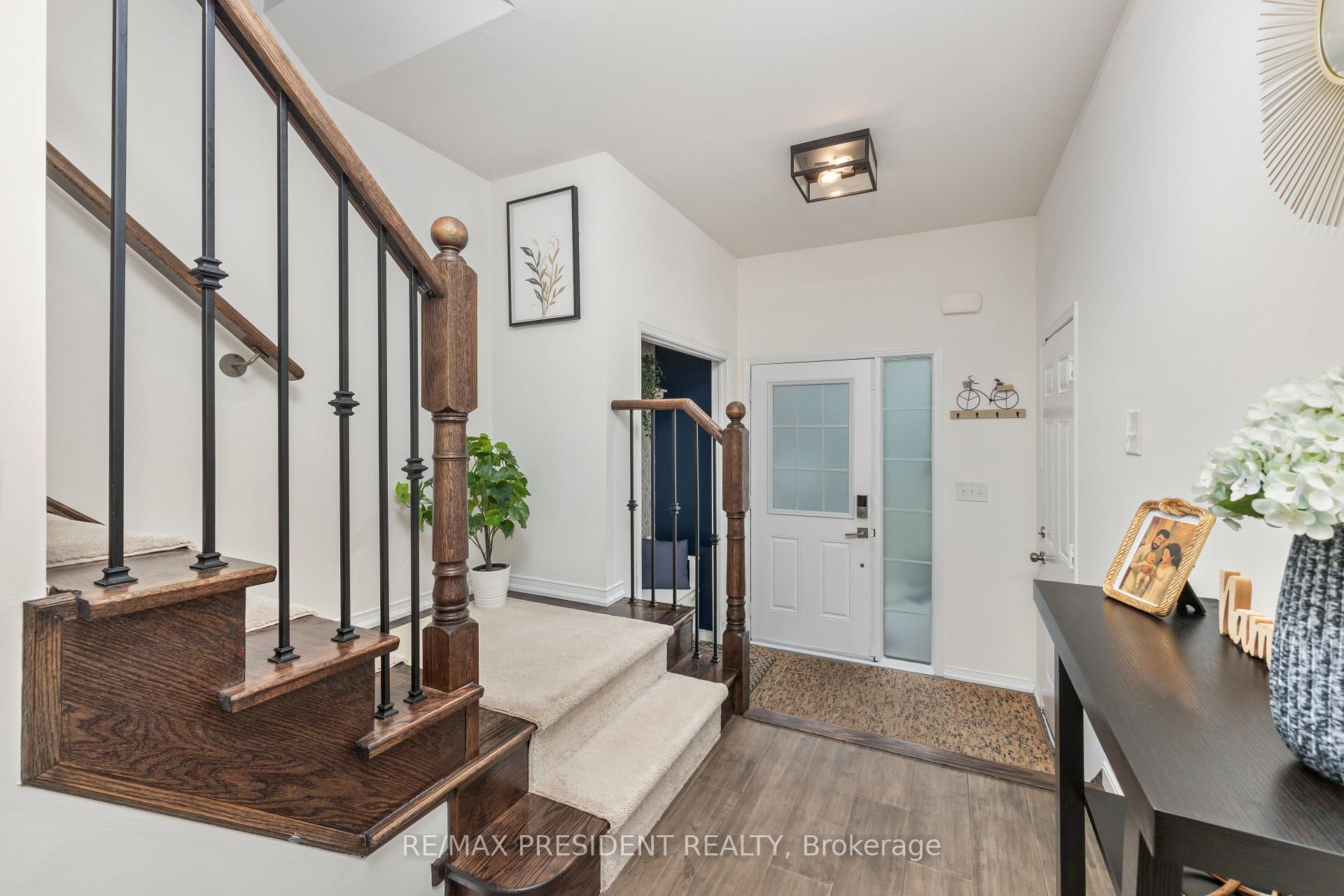 Photo 16 of 108 underwood Drive, Whitby, Brooklin — HOMEH