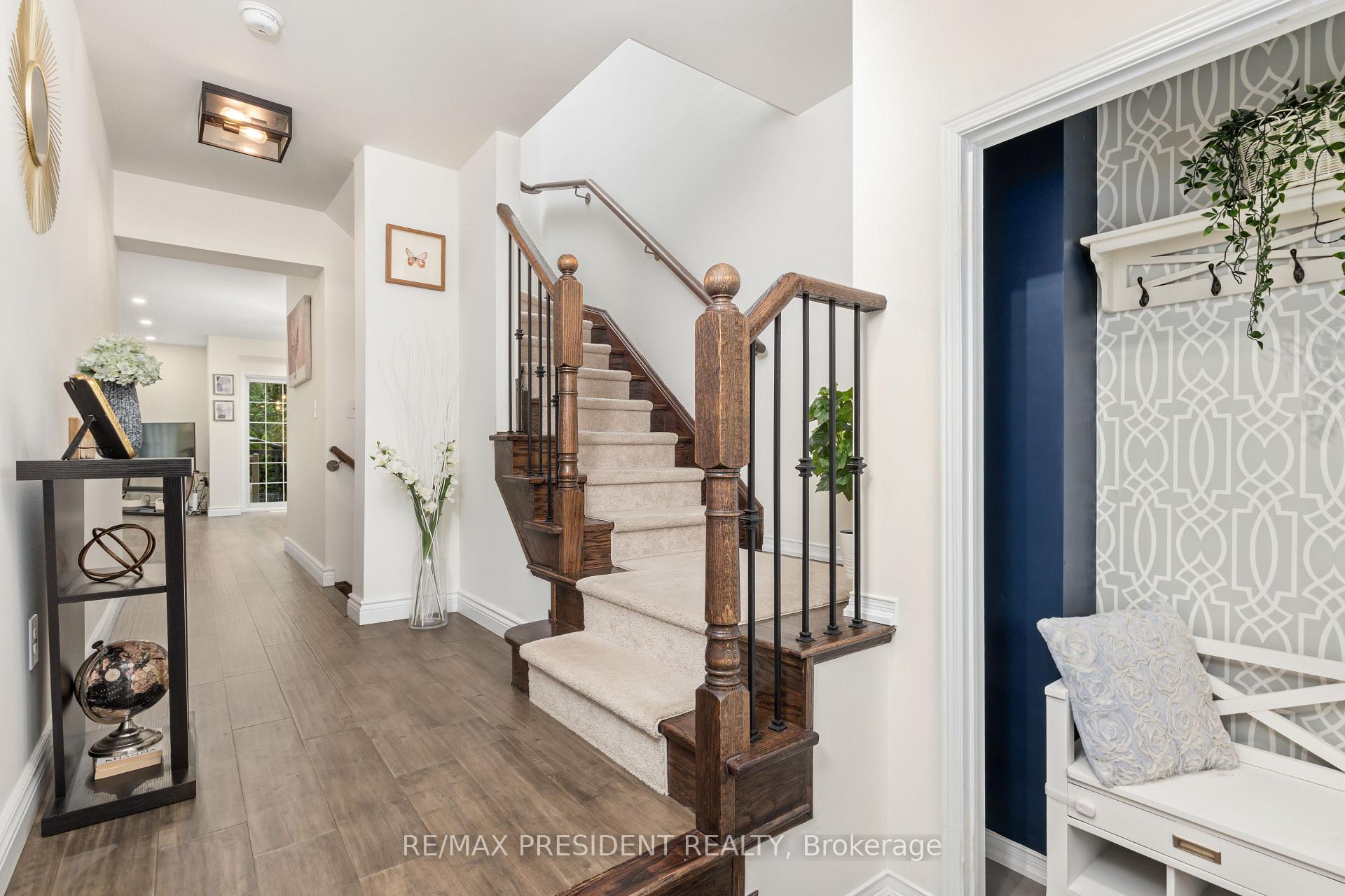Photo 18 of 108 underwood Drive, Whitby, Brooklin — HOMEH