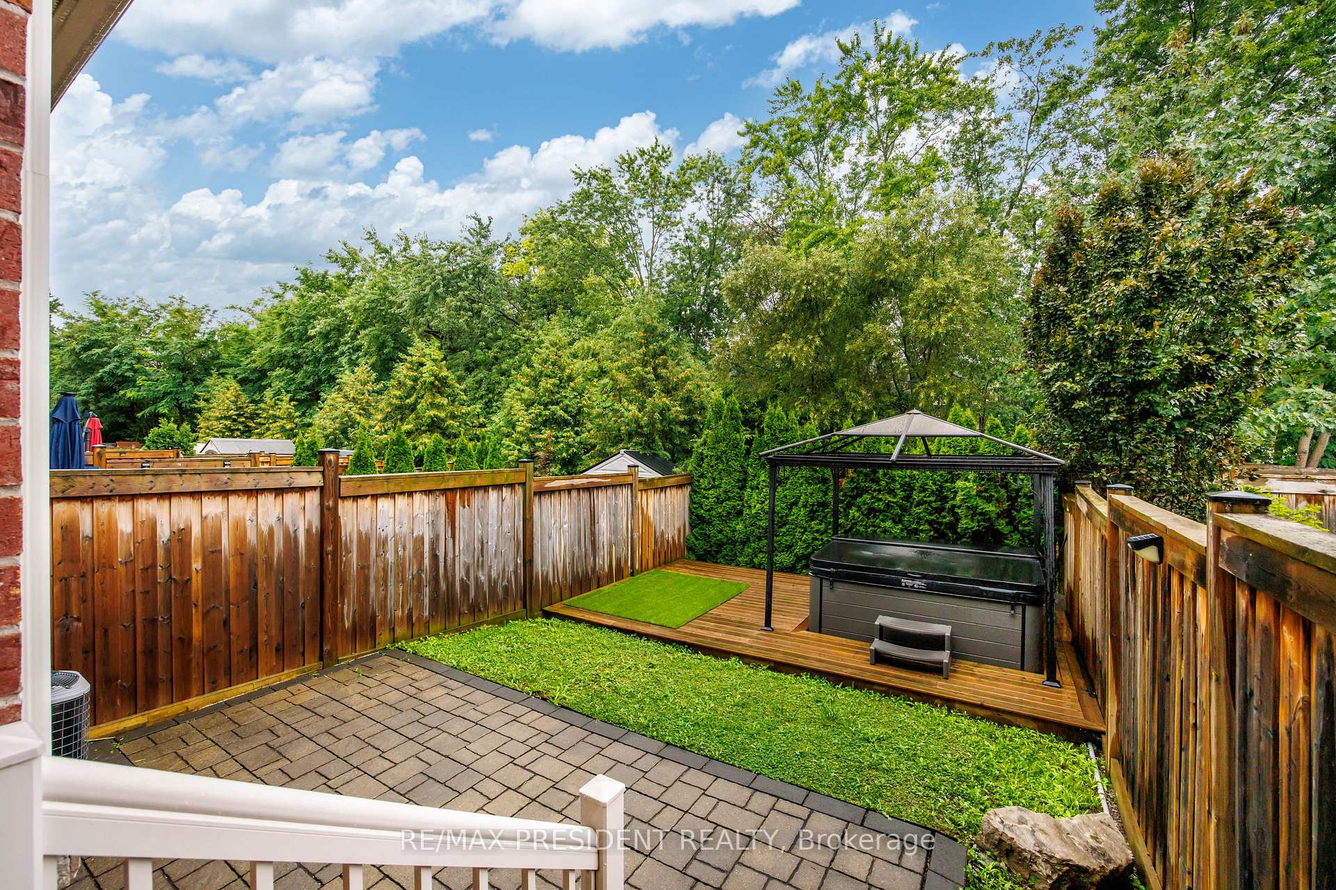 Photo 30 of 108 underwood Drive, Whitby, Brooklin — HOMEH