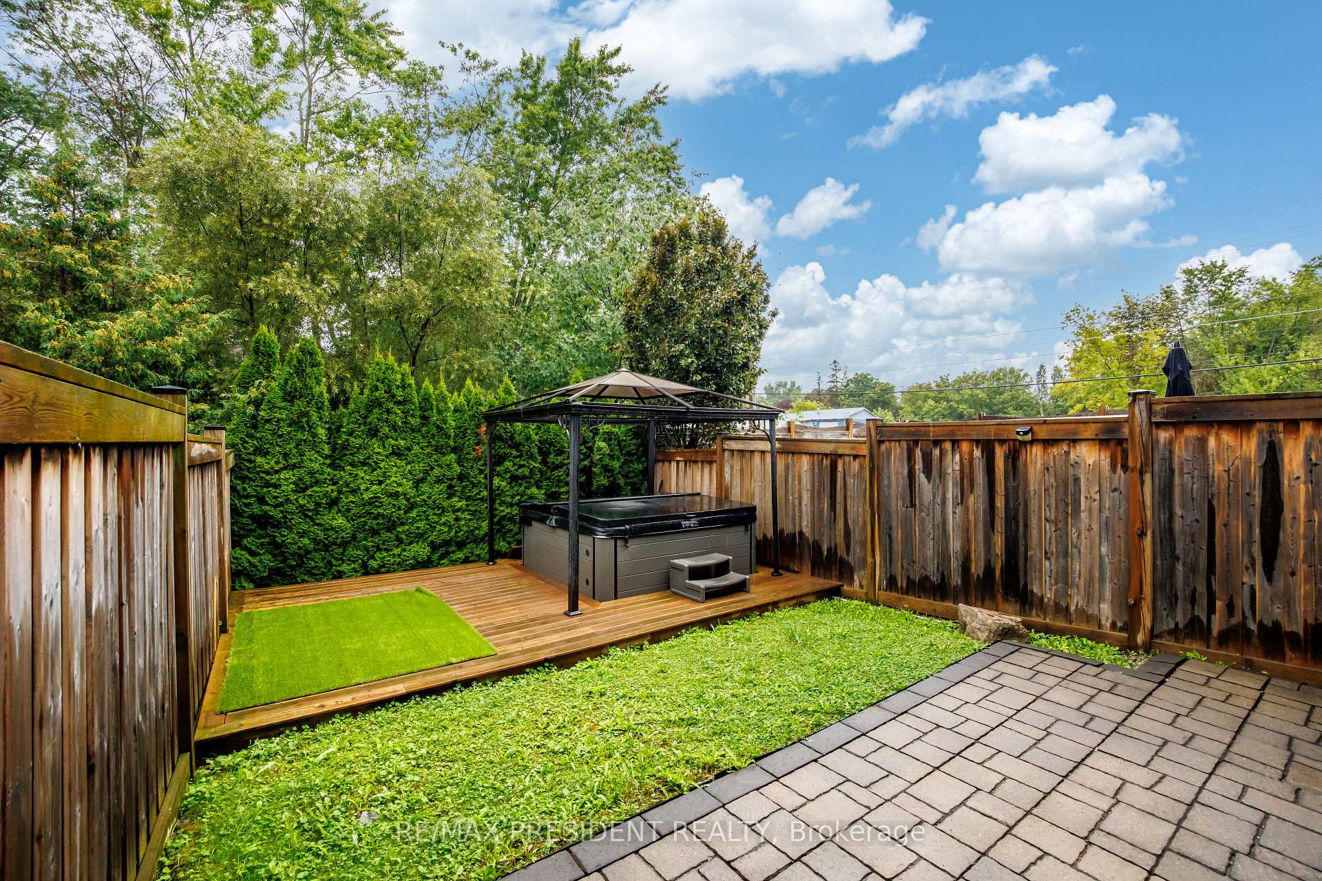 Photo 32 of 108 underwood Drive, Whitby, Brooklin — HOMEH